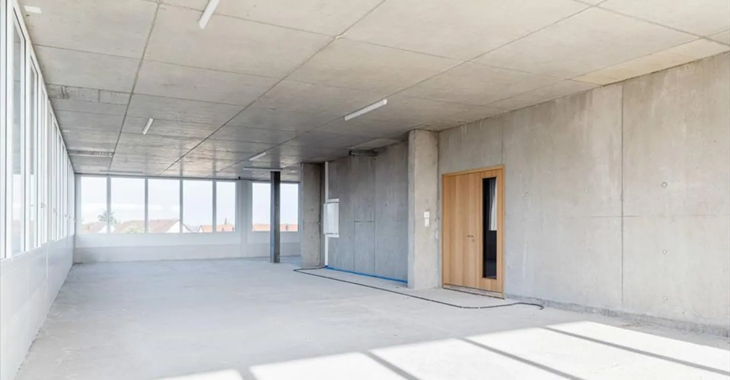 Bureaux modernes au bord du lac - Photo 3 sur 10