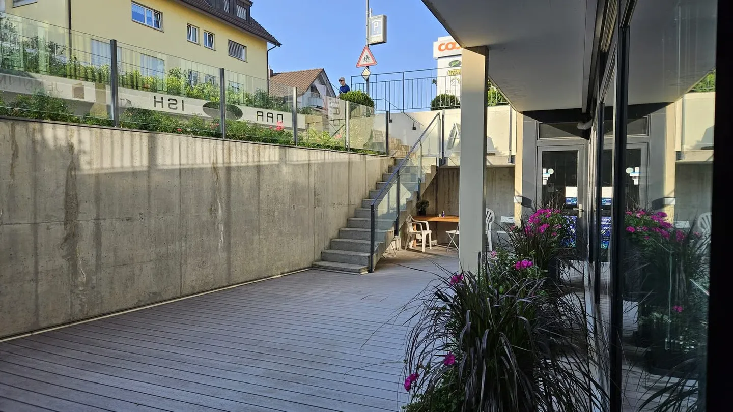 Zentrale Gewerbefläche in Belp - Foto 3 von 6