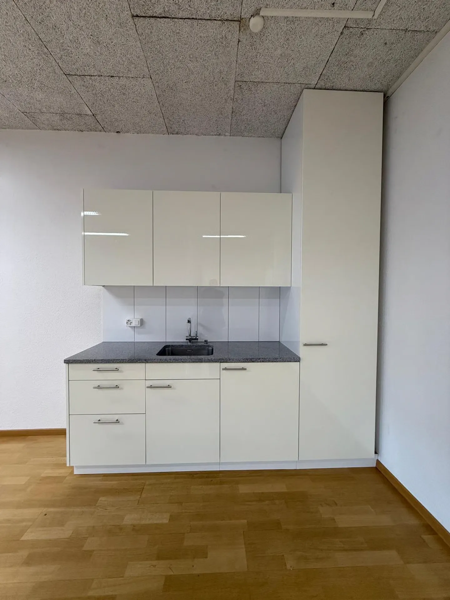 Zentrale Gewerbefläche in Belp - Foto 6 von 6
