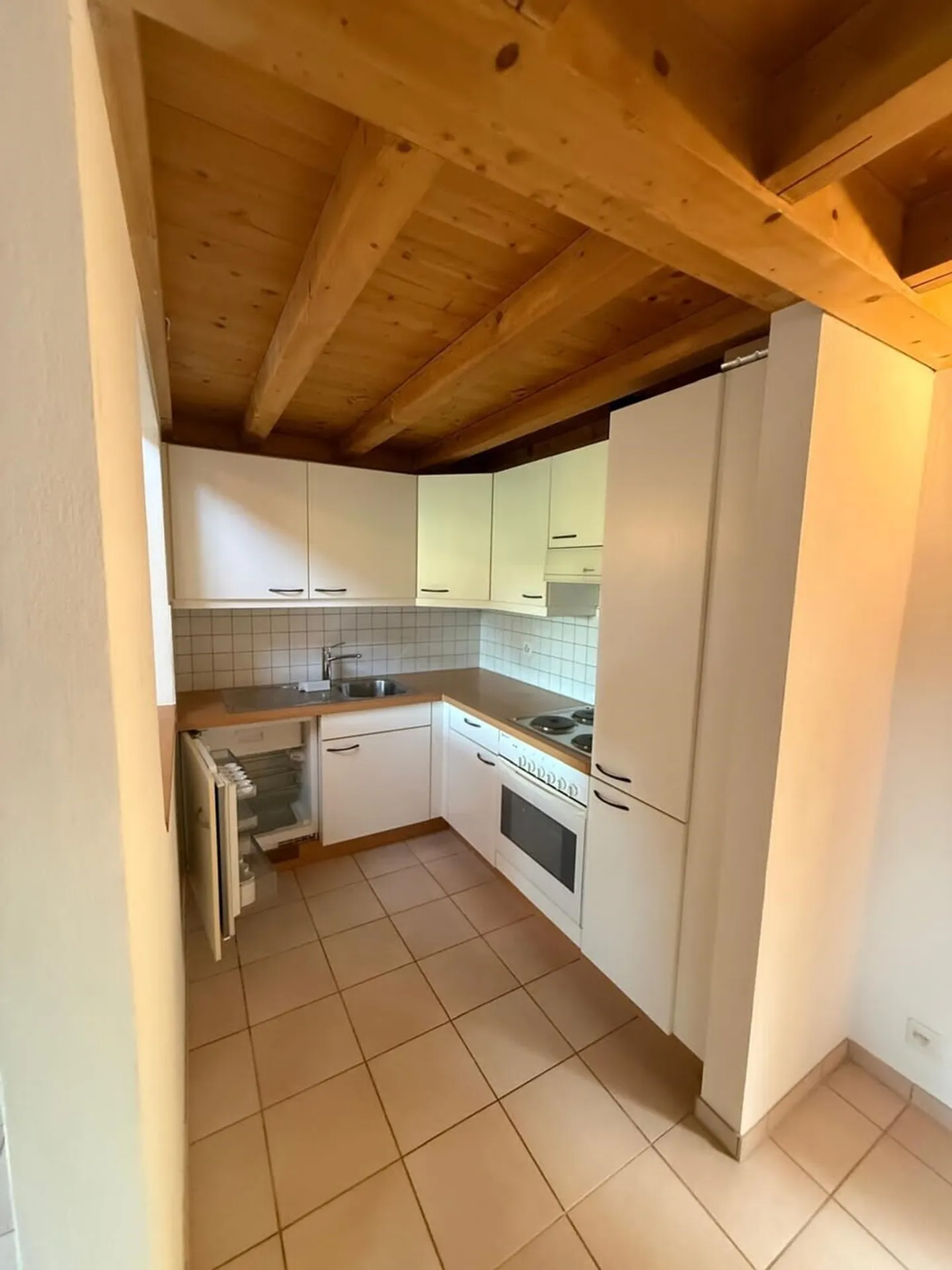 2,5-Zimmer-Wohnung im Dachgeschoss - Foto 3 von 8