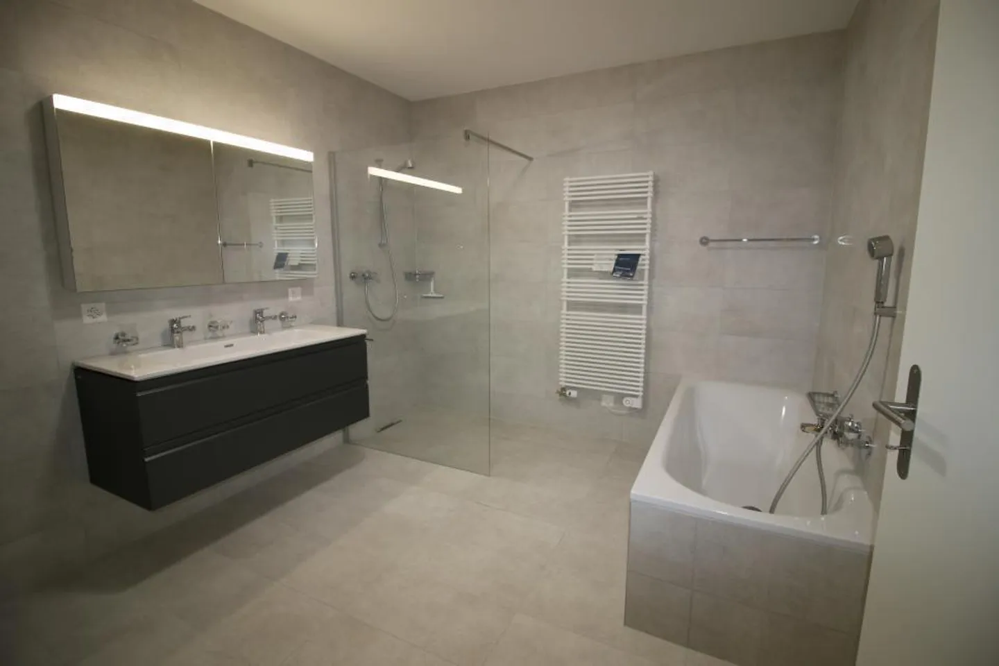 Magnifico appartamento con vista panoramica - Foto 4 di 9
