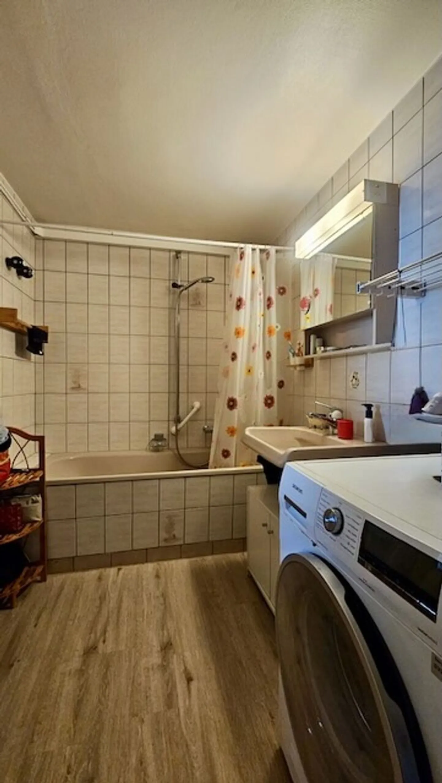 Charming Renovated House - Photo 8 of 13