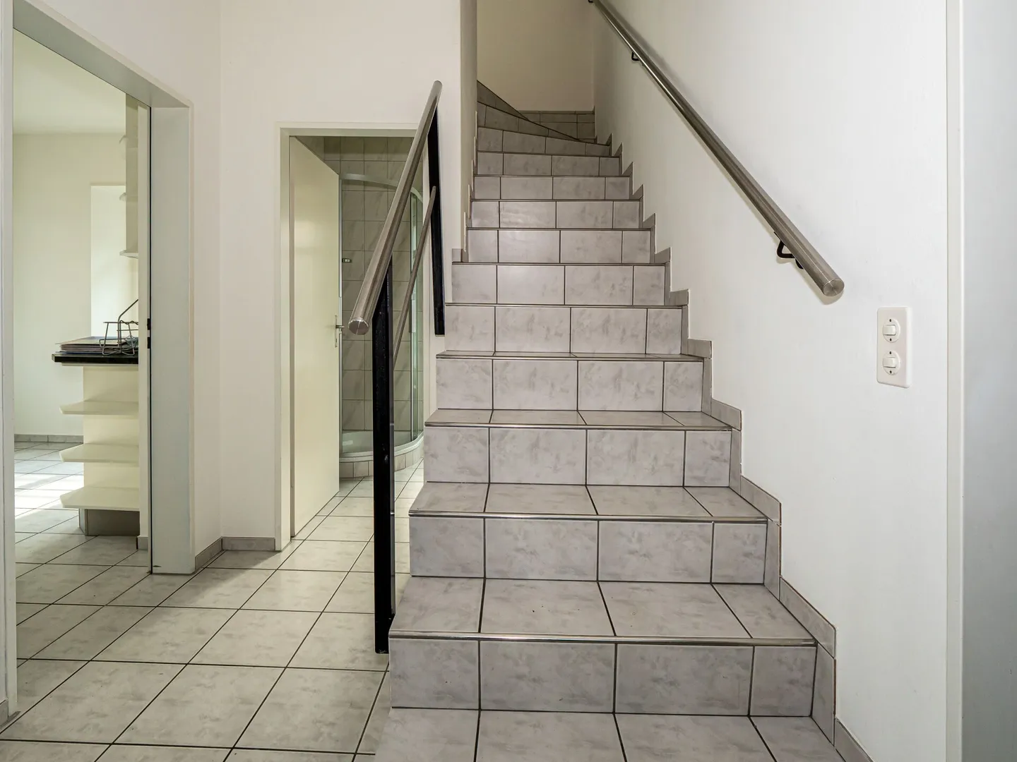 Maisonette penthouse spaziosa di 5,5 stanze - Foto 4 di 12