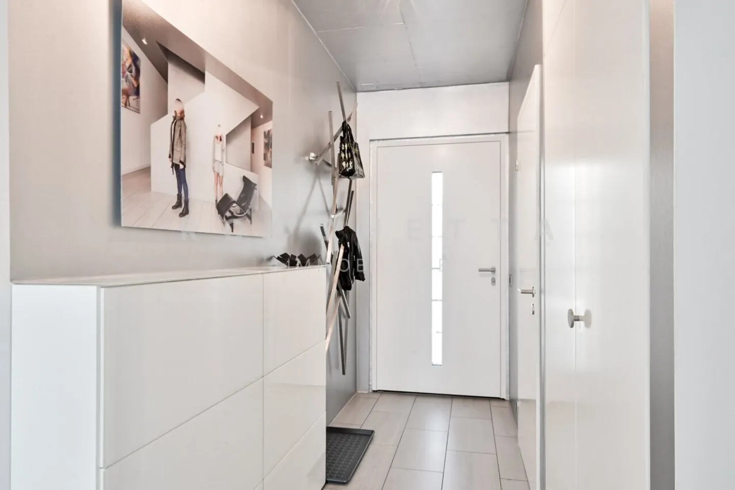 Moderna e raffinata Villa unifamiliare in posizione ricercata - Foto 5 di 14