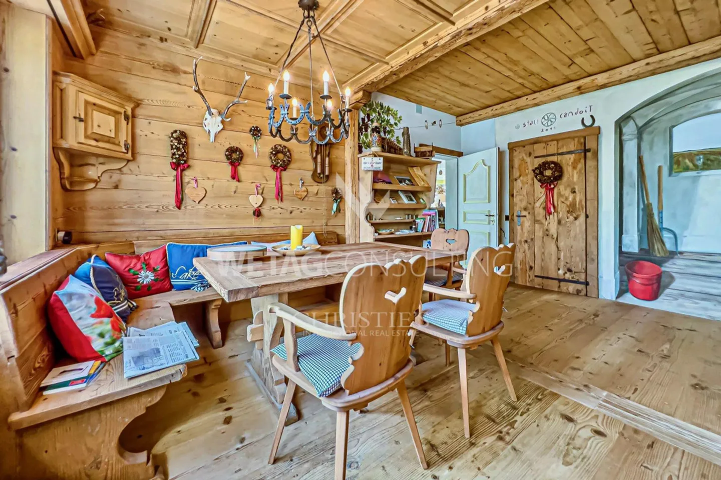 Villa di lusso esclusiva con vista lago mozzafiato ideale per le vacanze in vendita ad Ascona - Foto 4 di 13