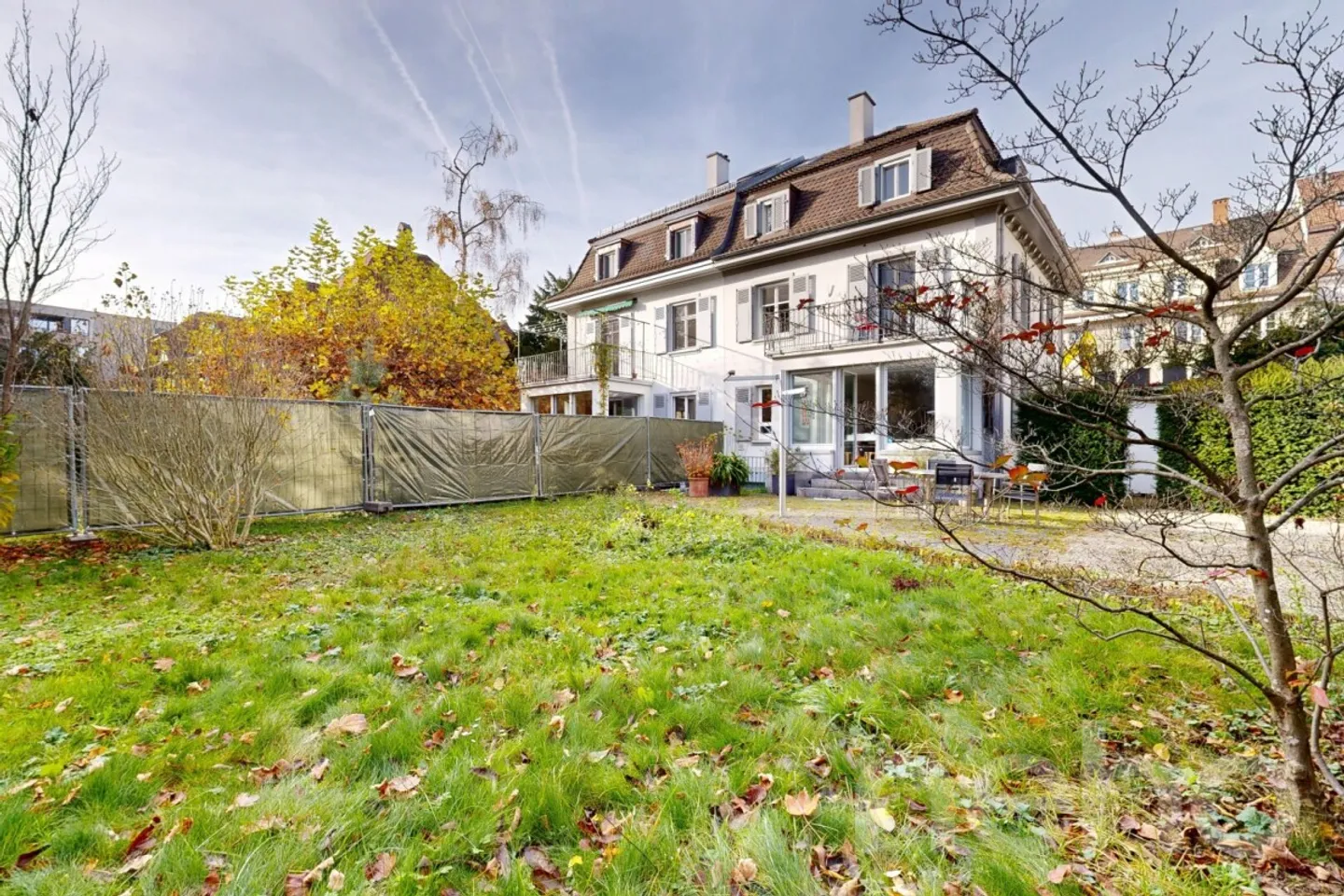 Incantevole appartamento maisonette di 4,5 stanze con giardino privato - Foto 1 di 11