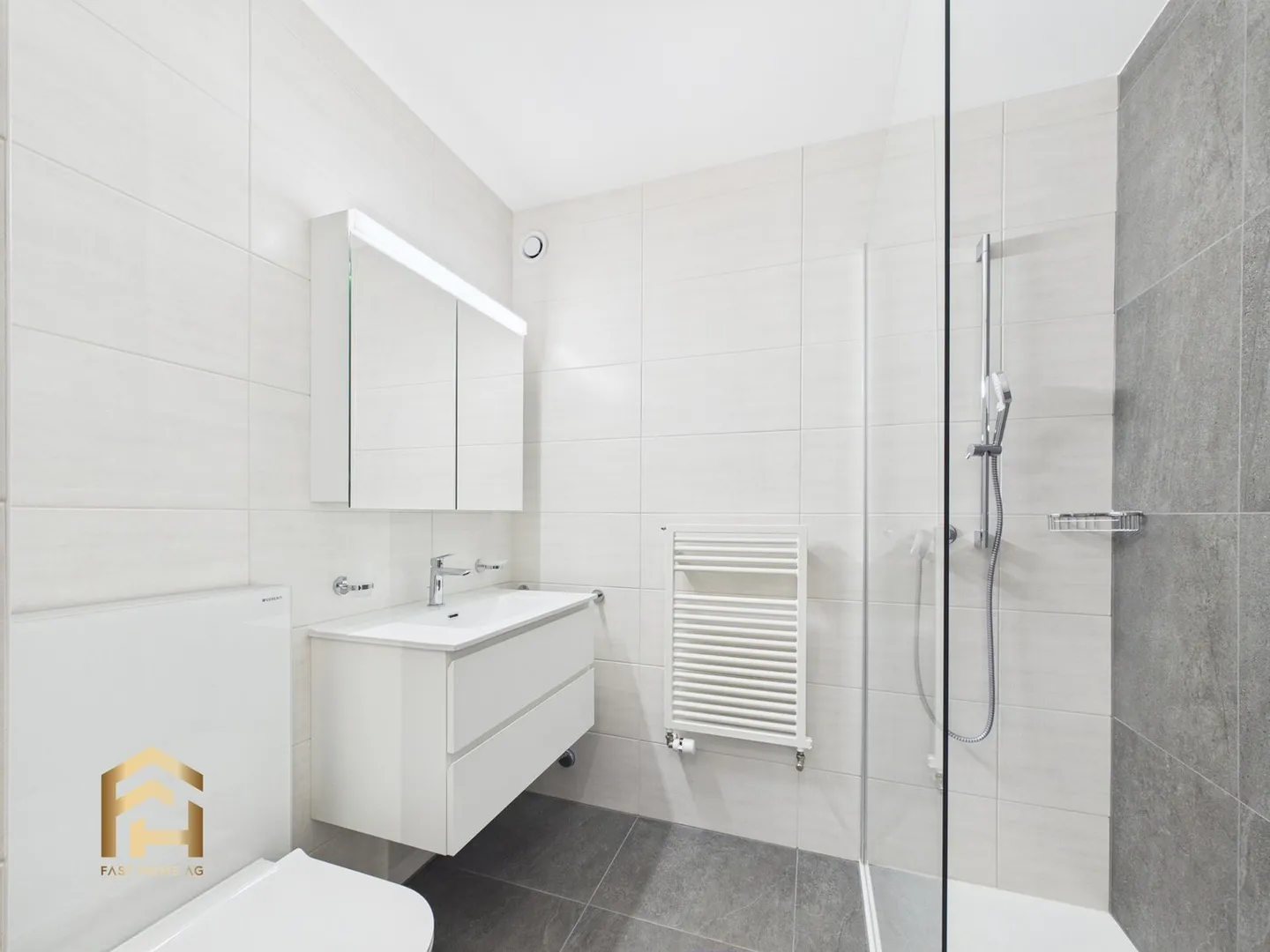 High-yield hotel in Sierre in a prime location - Photo 9 of 13