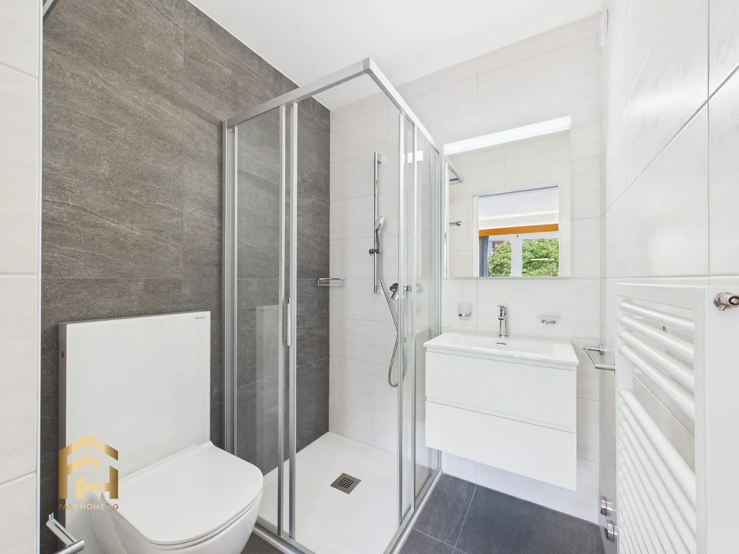 High-yield hotel in Sierre in a prime location - Photo 12 of 13