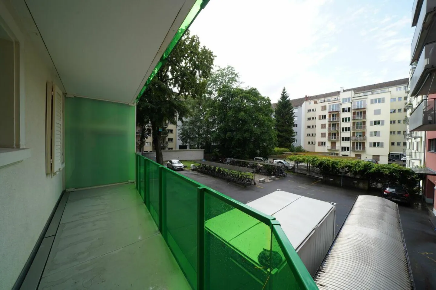 La vie citadine dans un appartement ancien - Photo 9 sur 10