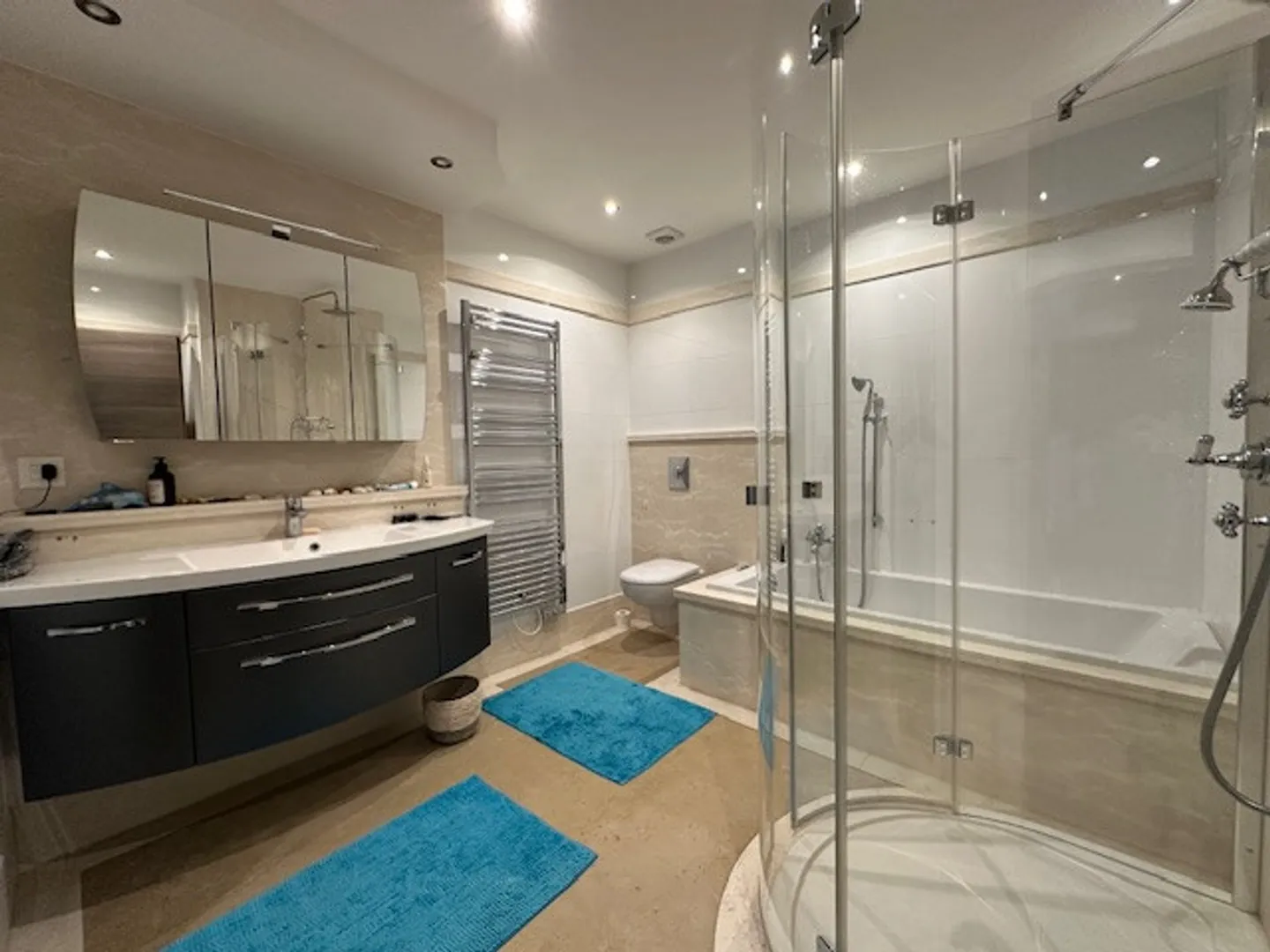 SCHÖNE PENTHOUSE-WOHNUNG IM ZENTRUM DES DORFES EVIONNAZ - Foto 6 von 15