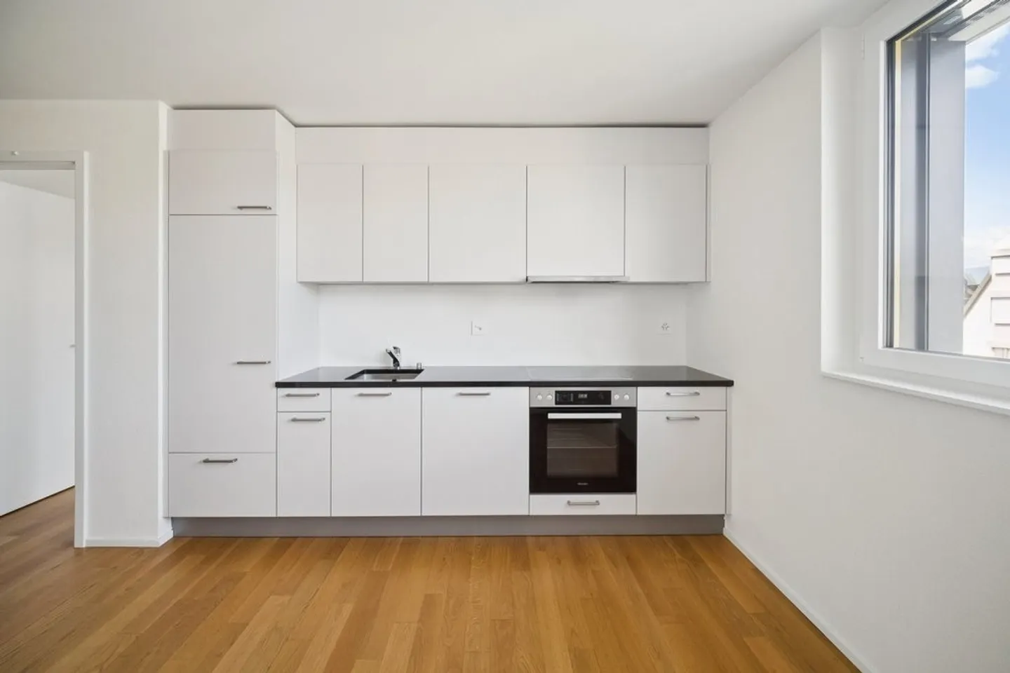 Charmante Wohnung mit Balkon - Foto 3 von 8