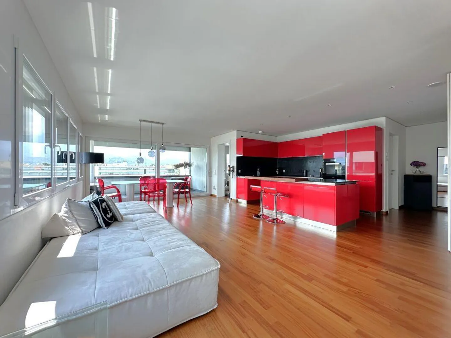Elegante 3,5-Zimmer-Wohnung in Locarno - Foto 2 von 8