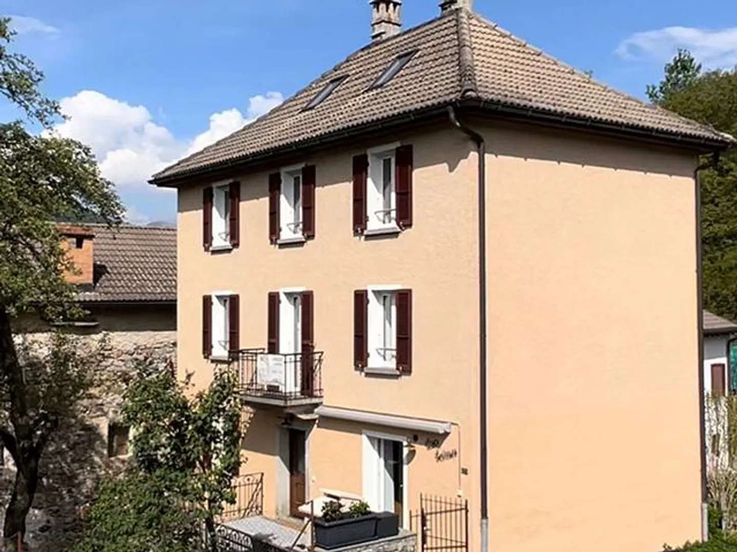 House for sale, 6657, in Palagnedra, Switzerland - Photo 1 of 6