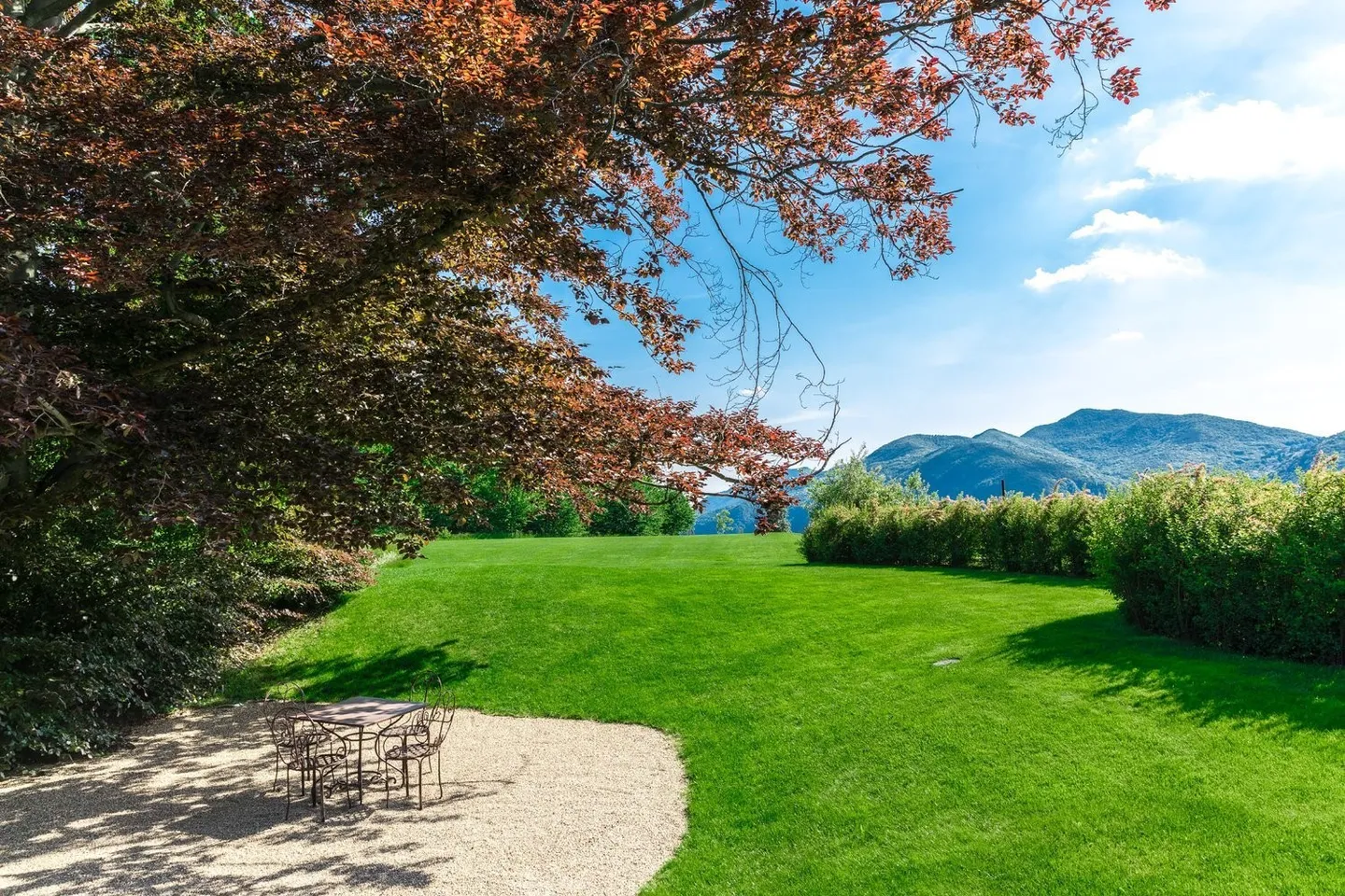 COLLINA D'ORO - À LOUER APPARTEMENT ENCHANTEUR AVEC JARDIN PRIVÉ ET VUE SUR LE LAC (réf. 002) - Photo 12 sur 19