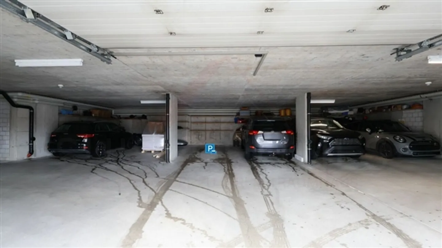 «Wohnen mit Charme - moderne 4.5-Zimmer-Maisonette in Walkringen mit Balkon und Cheminée» - Foto 18 di 19