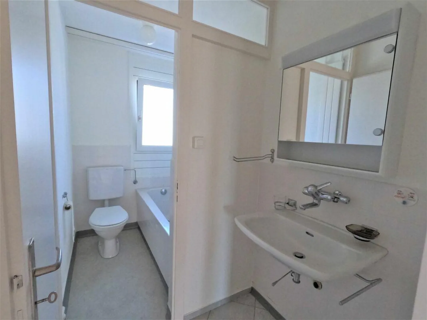Your new home is waiting - visit now! - Photo 10 of 15
