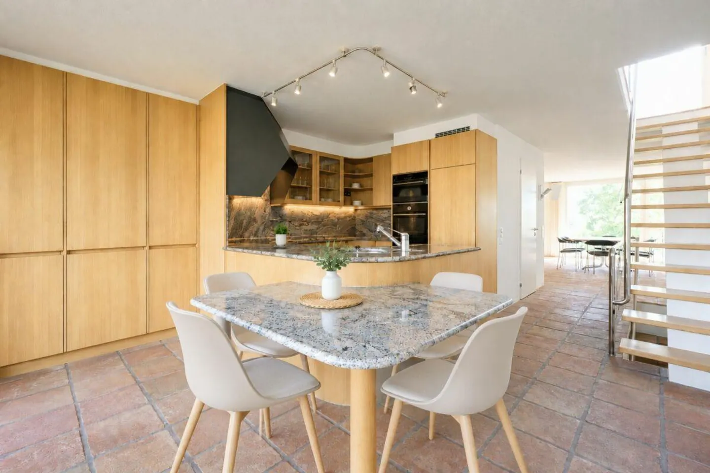 5.5 Room Maisonette Apartment with Stunning View, Outdoor Pool and Tennis... - Photo 5 of 16