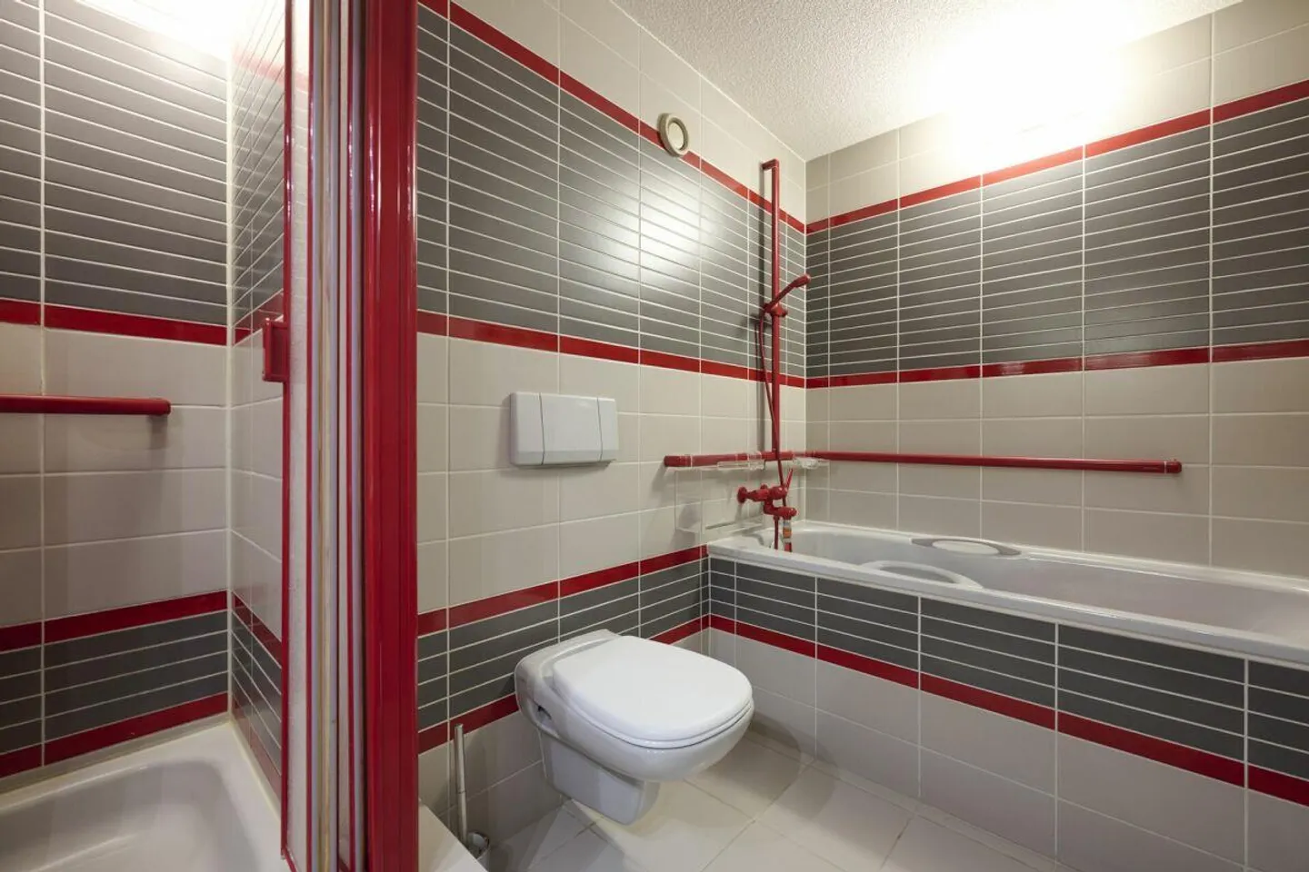 5.5 Room Maisonette Apartment with Stunning View, Outdoor Pool and Tennis... - Photo 10 of 16