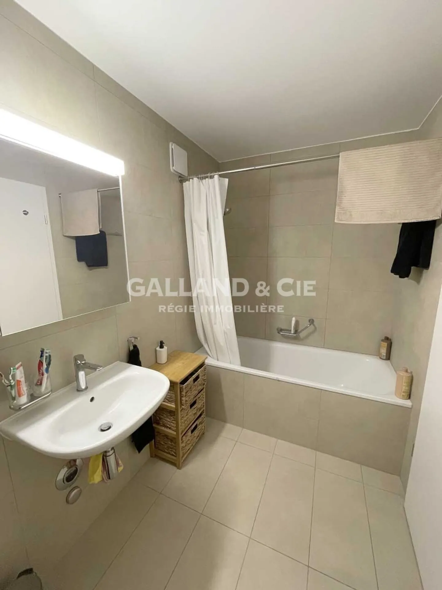 Appartement 4.5 pièces - Photo 5 sur 9