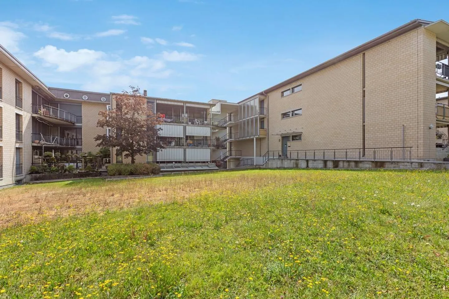 Parkplätze Verfügbar im Honerethof - Foto 1 von 2