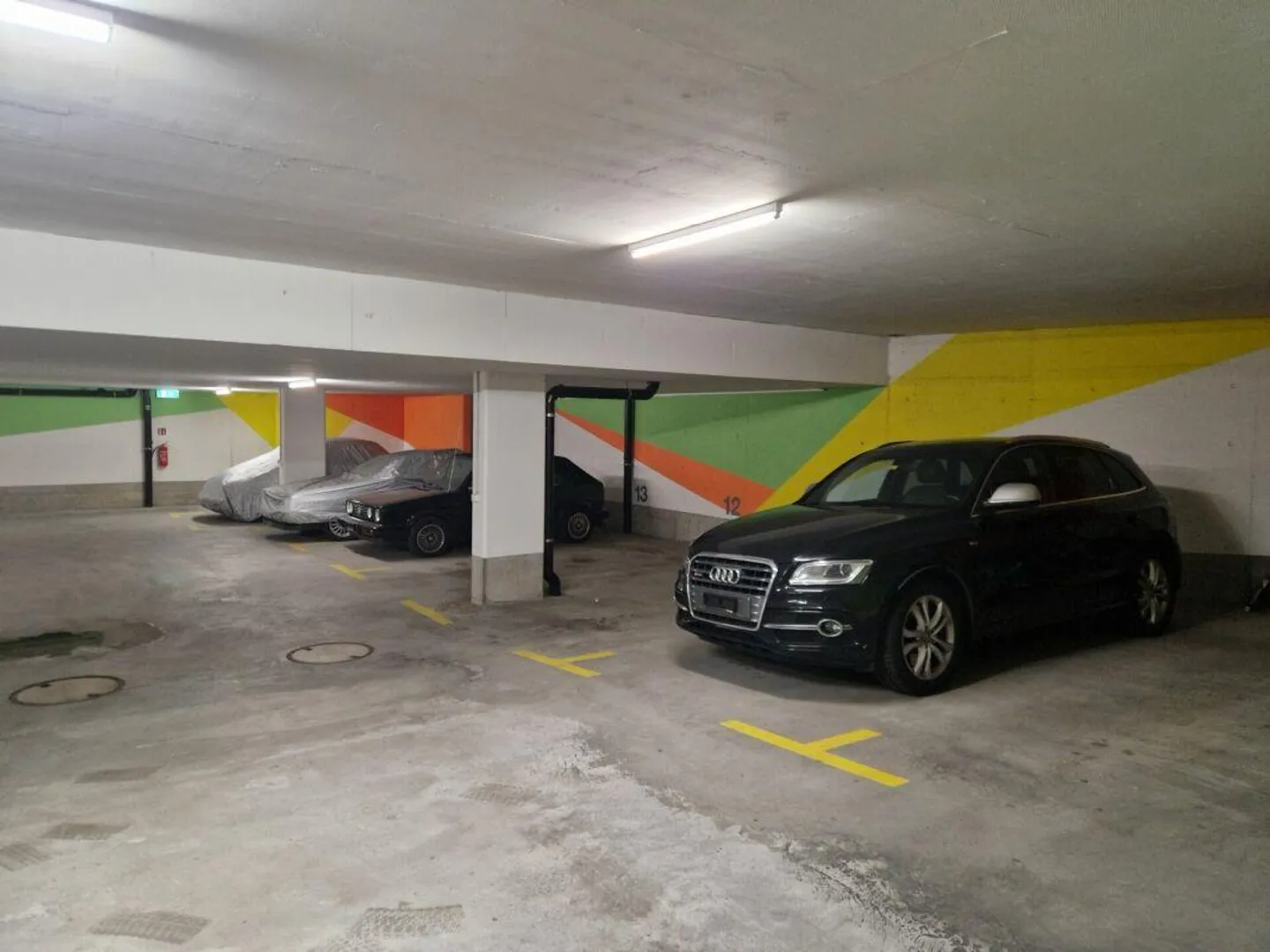 Tiefgaragenplatz/Einstellplatz - Foto 1 von 2