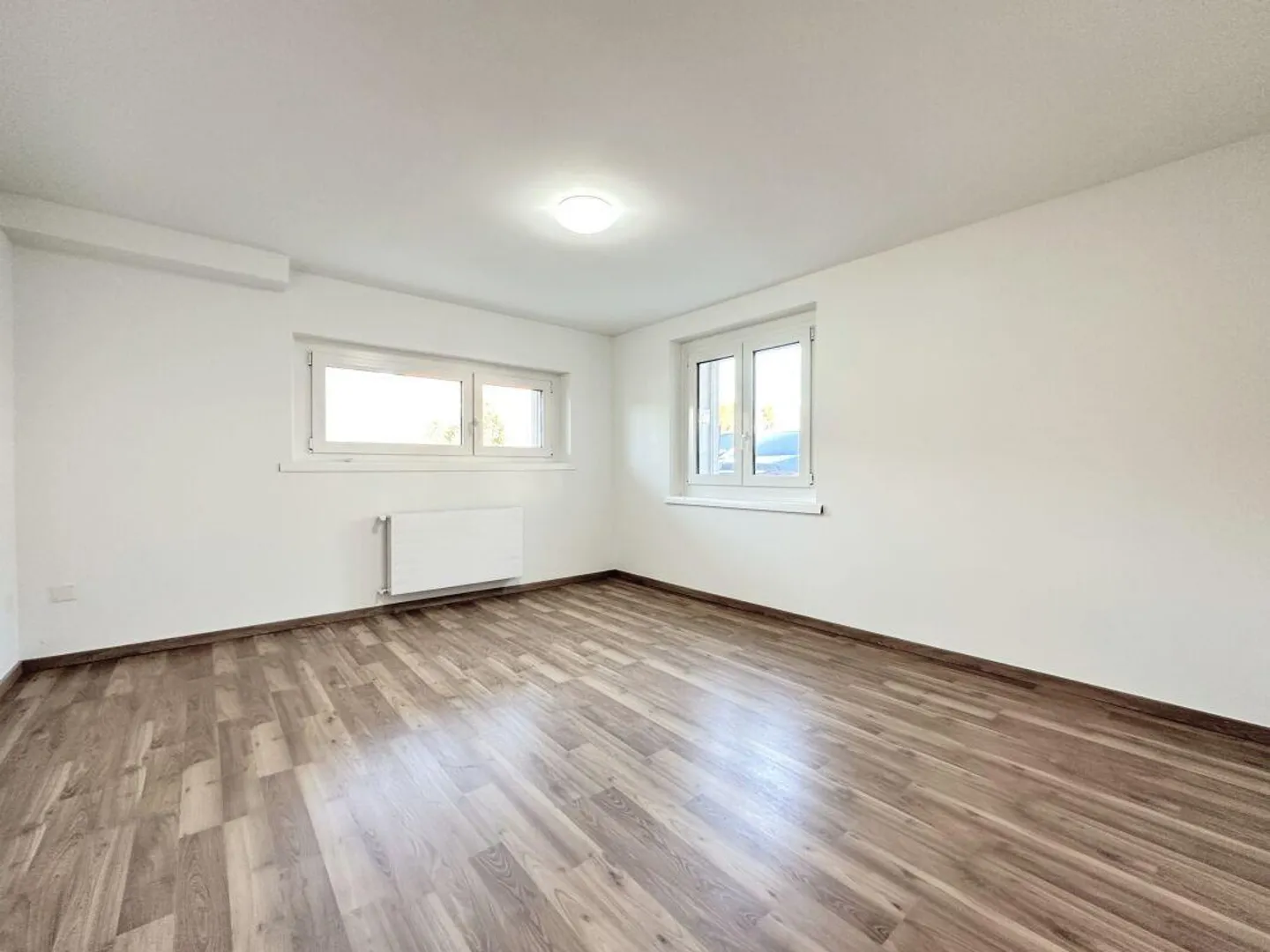 Casa bifamiliare con due appartamenti indipendenti a Sant'Antonino - Foto 5 di 16