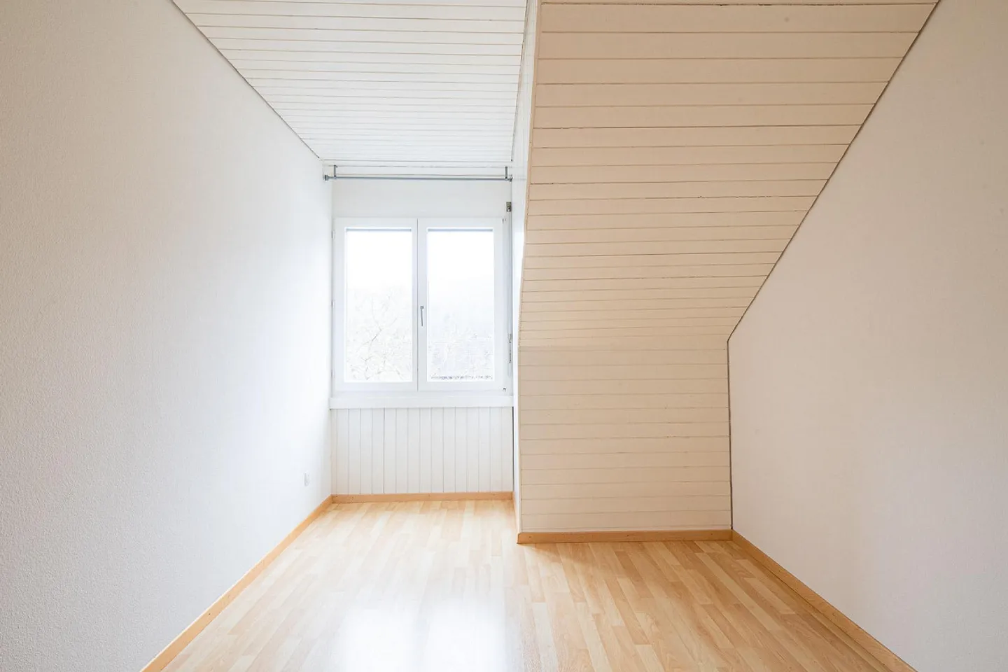 4.5 Zimmerwohnung in Feuerthalen - Foto 8 von 12