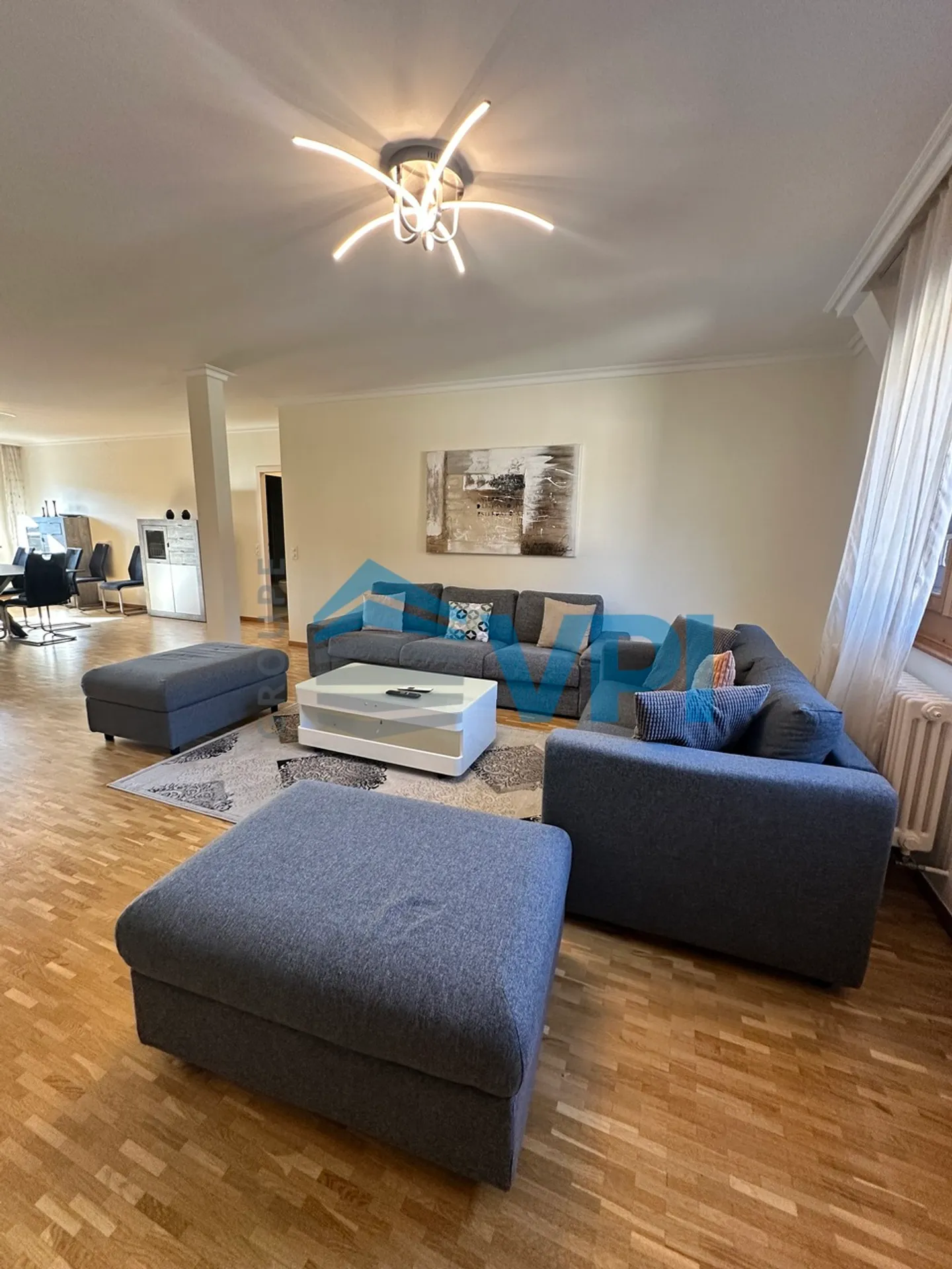 7-room apartment in Plainpalais - Photo 2 of 11