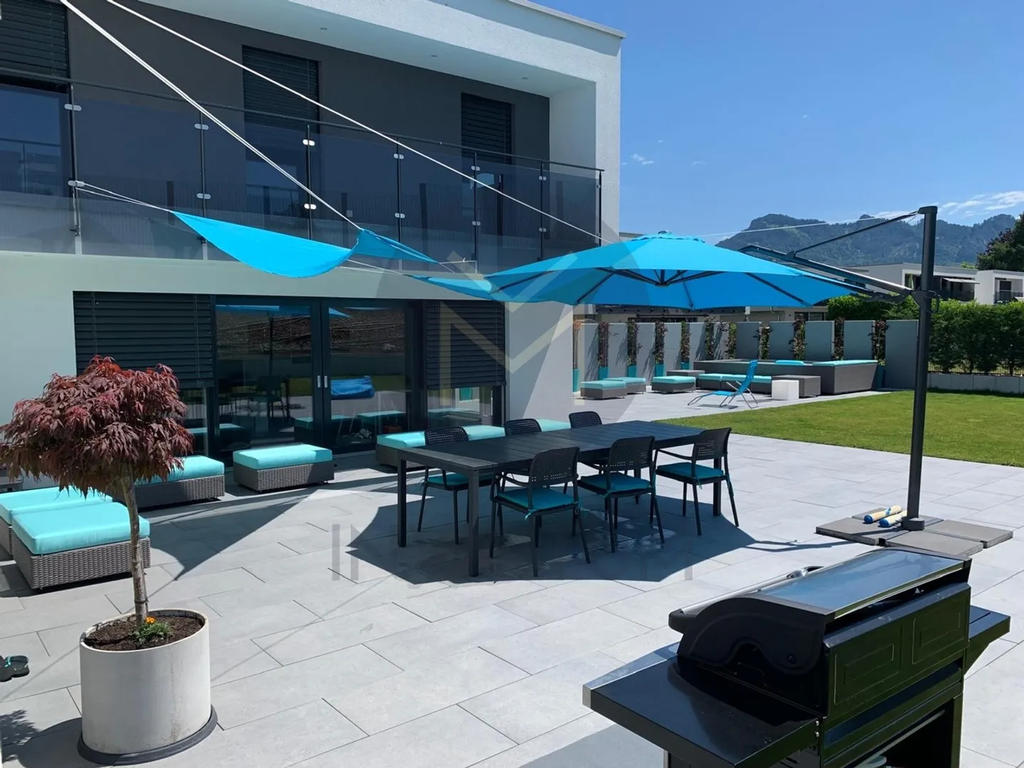 Villa contemporanea eccezionale con terrazza e giardino - Foto 3 di 23