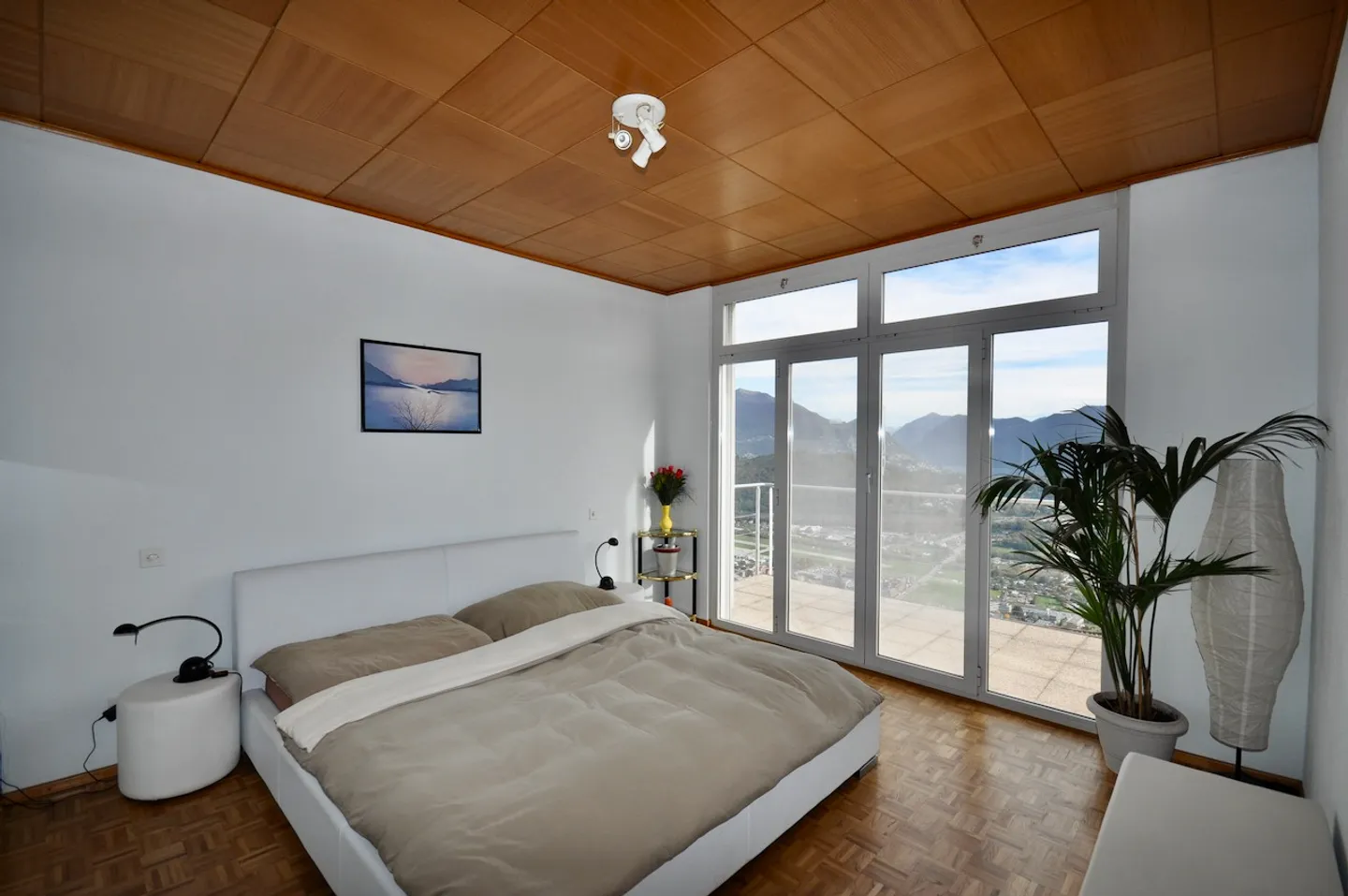 Villa Bifamiliare con Vista Panoramica a 180° su Lago e sui Monti - Foto 13 di 27