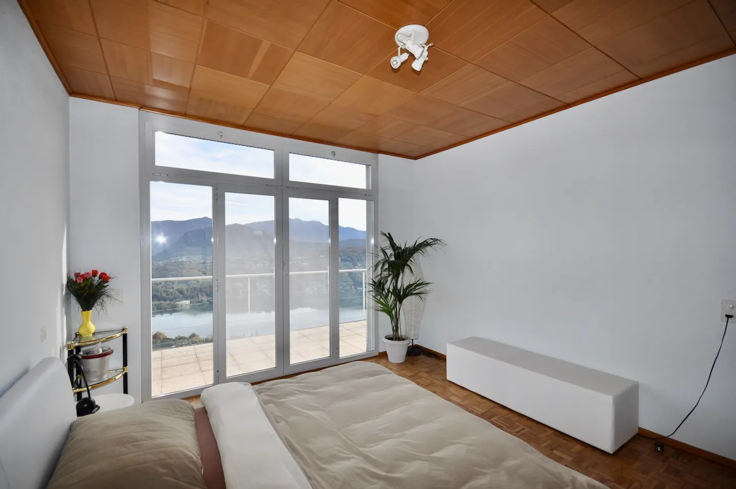 Villa Bifamiliare con Vista Panoramica a 180° su Lago e sui Monti - Foto 14 di 27
