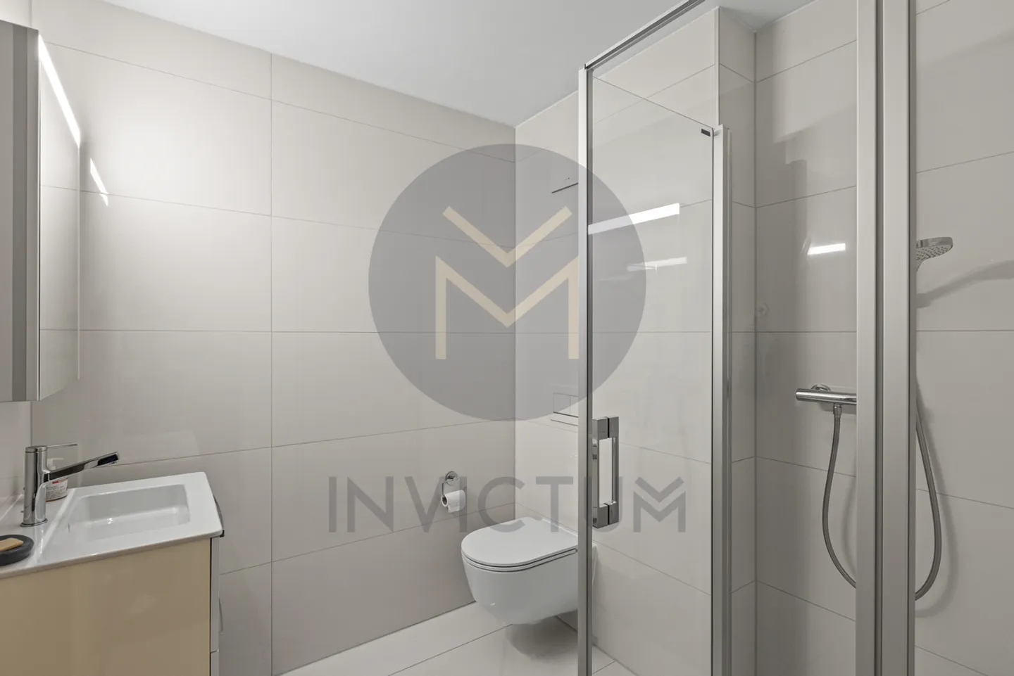 Villa contemporanea eccezionale con terrazza e giardino - Foto 18 di 23