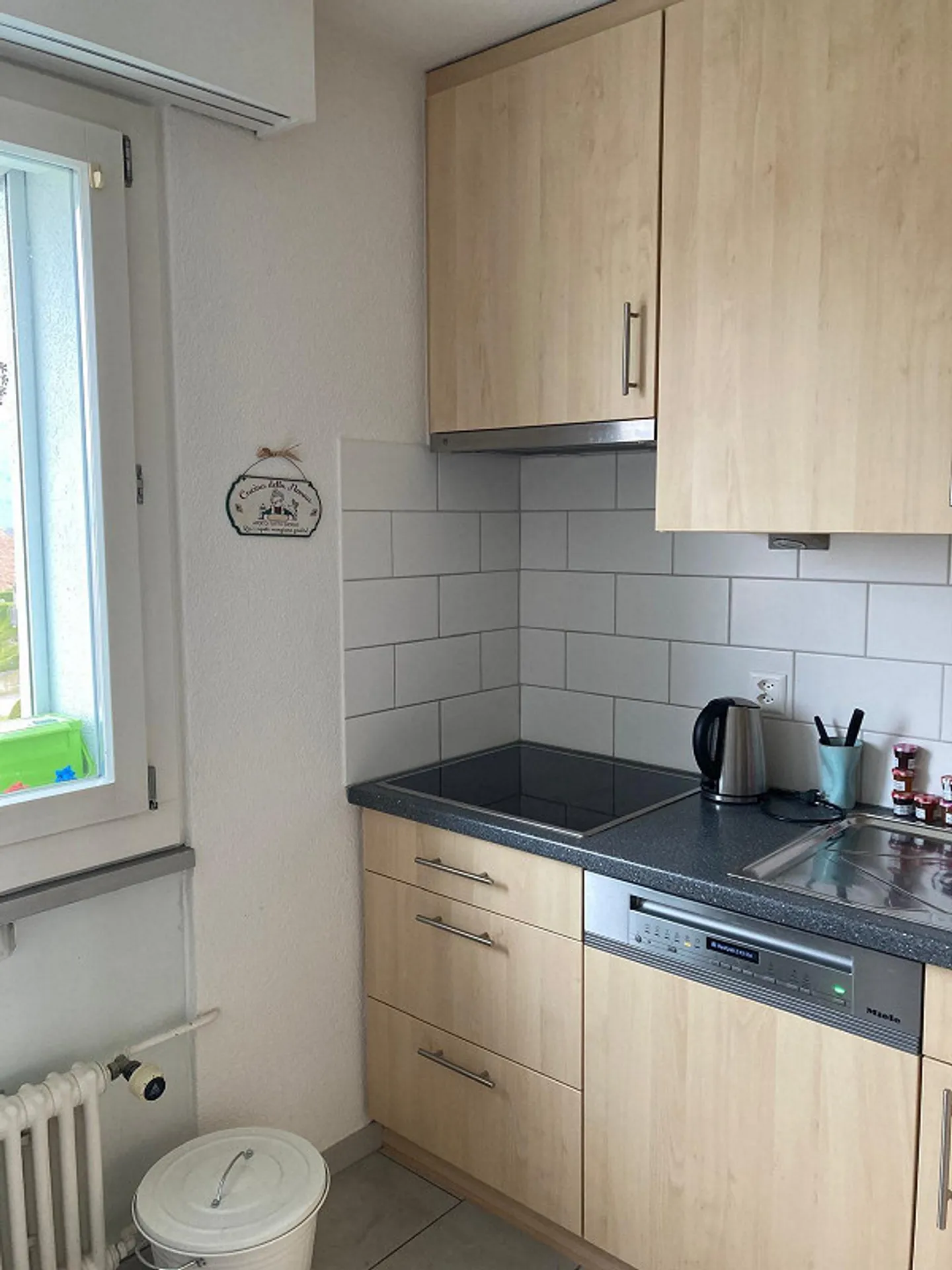 Charmante Wohnung mit Balkon - Foto 3 von 9