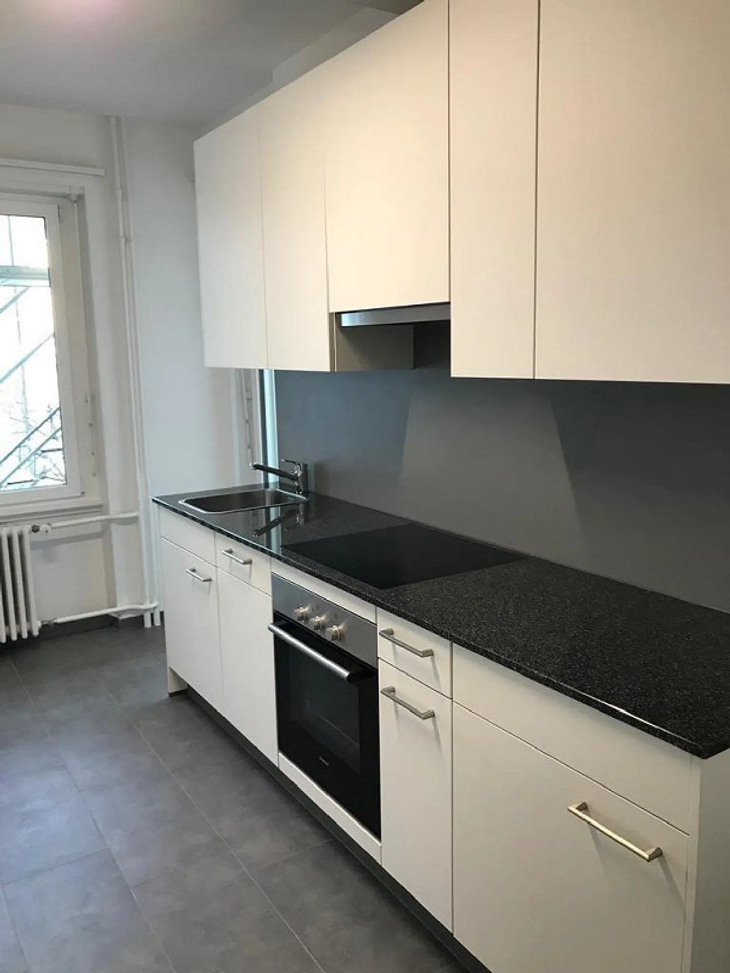 Appartement attrayant avec cuisine spacieuse - Photo 1 sur 5