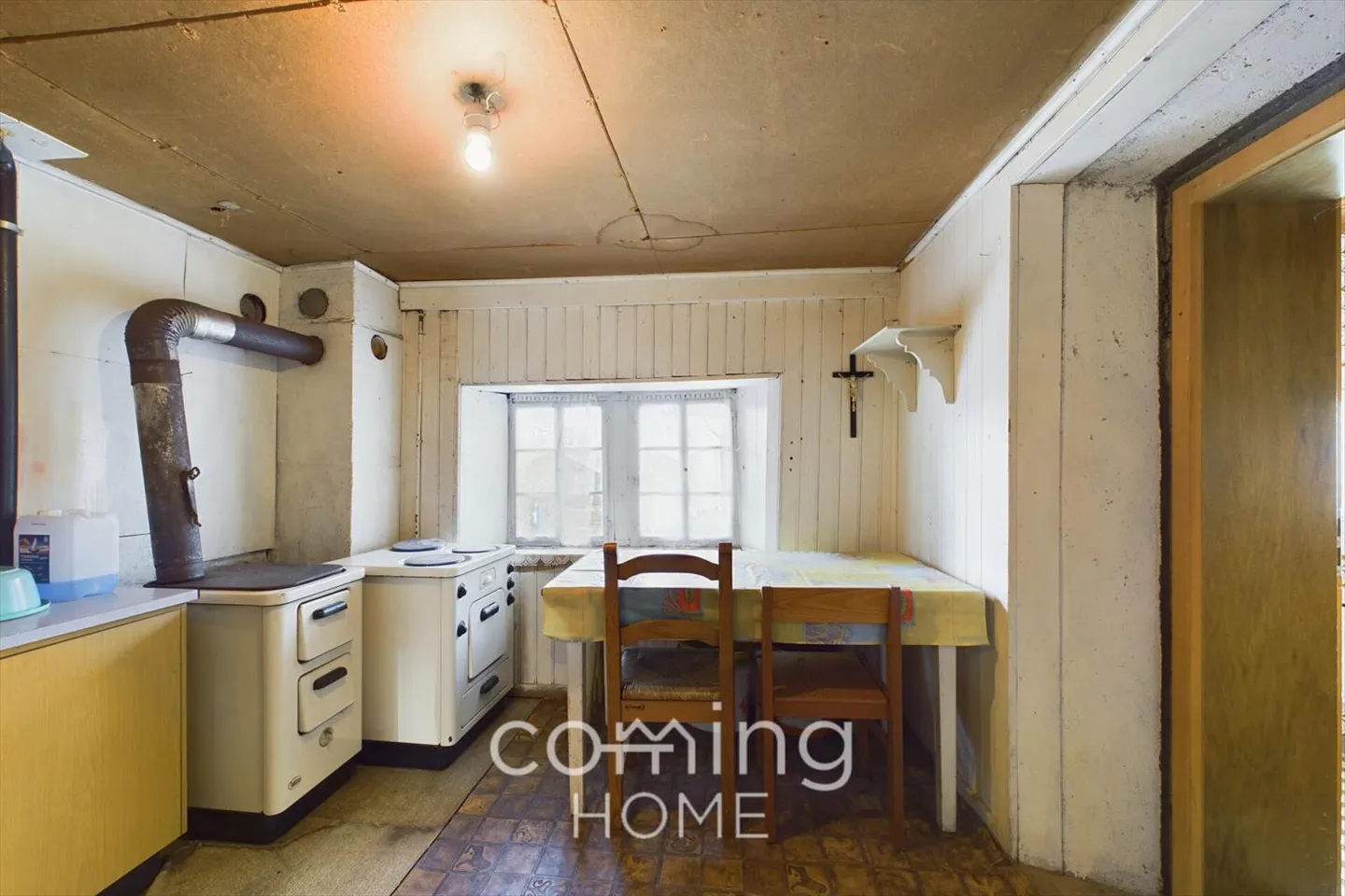 Chalet in Termen - with traditional charm, view and great renovation potential - Photo 10 of 13