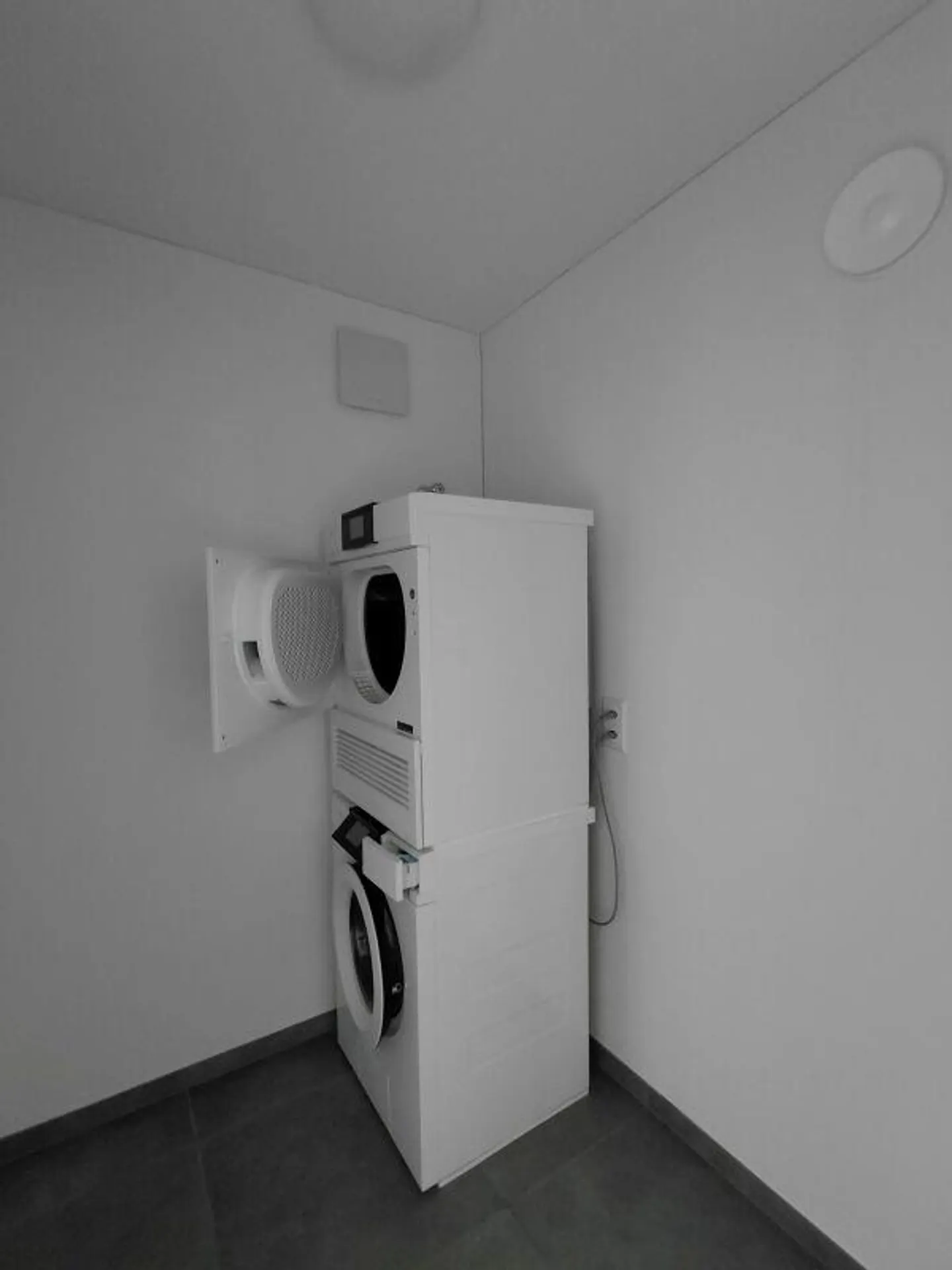 3 1/2 Room Apartment (A4) - Photo 8 of 9