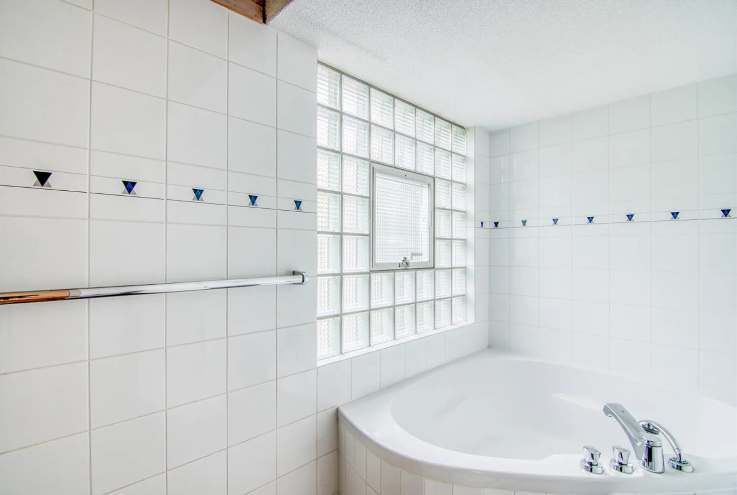 Maison individuelle de 6,5 pièces située au calme à Meikirch - Photo 19 sur 30