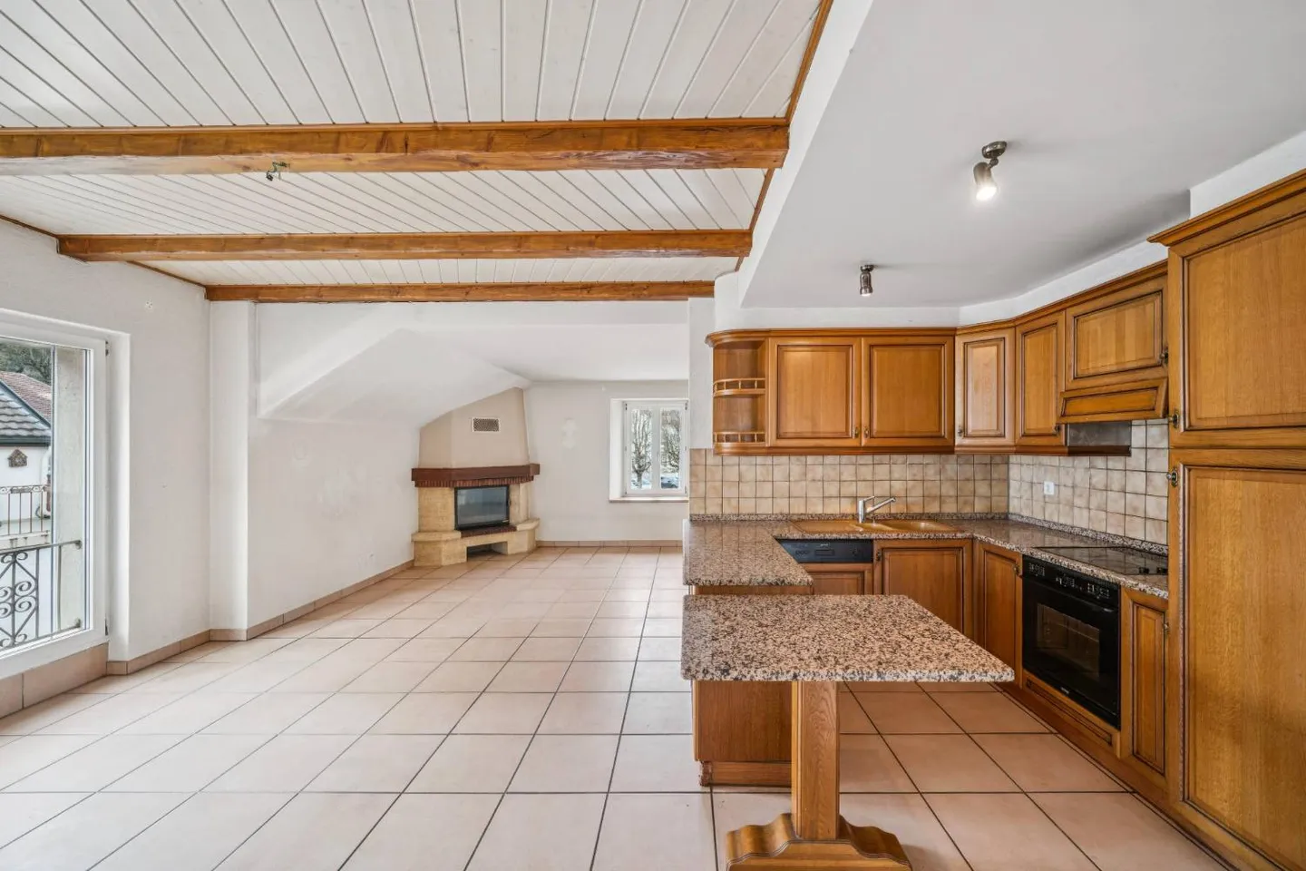 Charmantes Reihenhaus in Fleurier - Foto 3 von 13