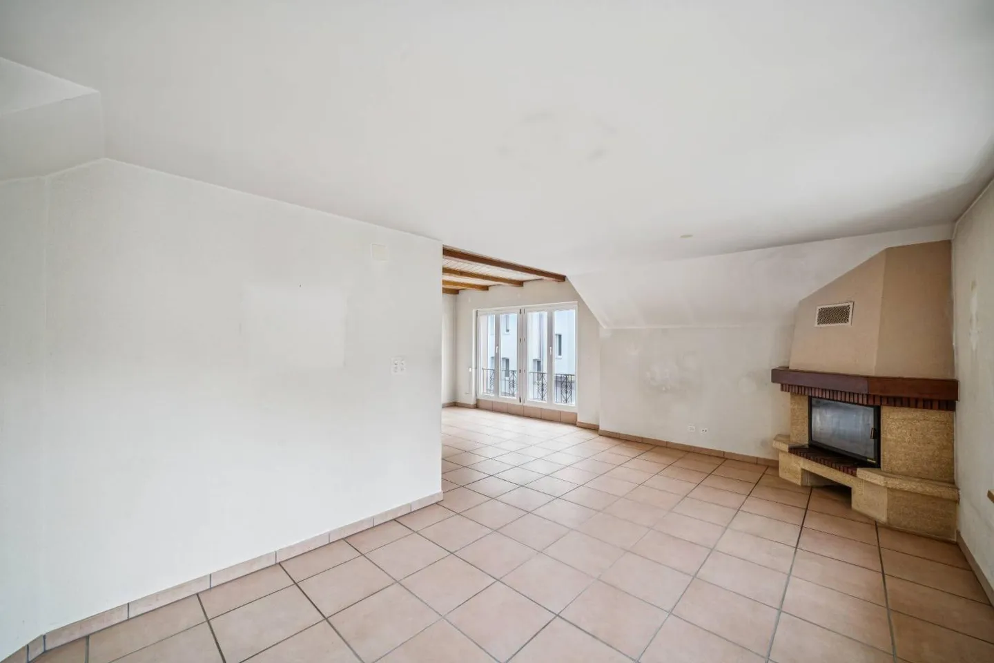 Charmantes Reihenhaus in Fleurier - Foto 4 von 13