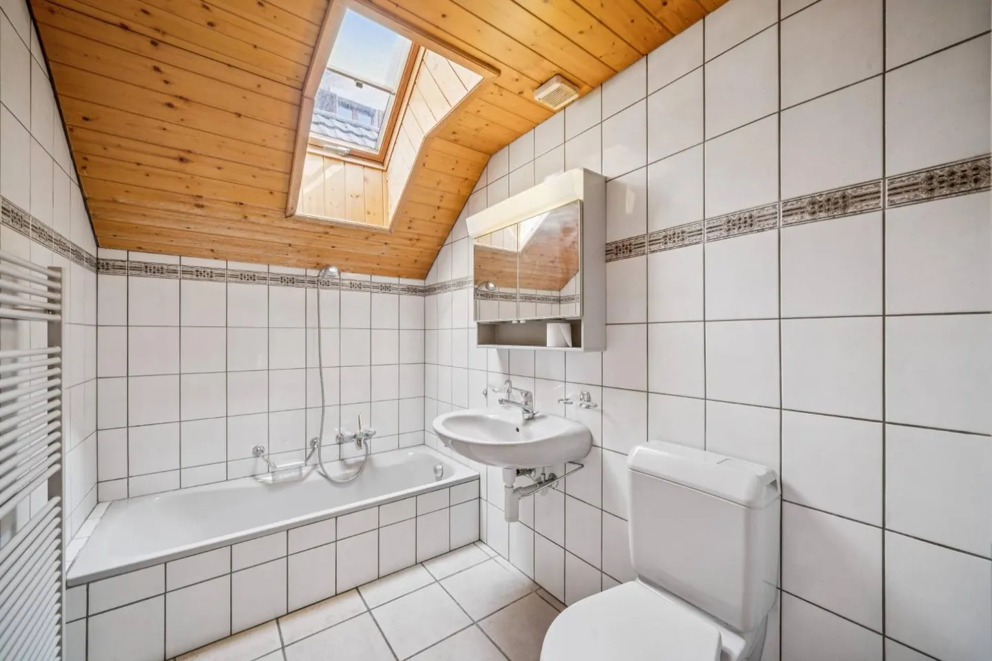 Charmantes Reihenhaus in Fleurier - Foto 5 von 13