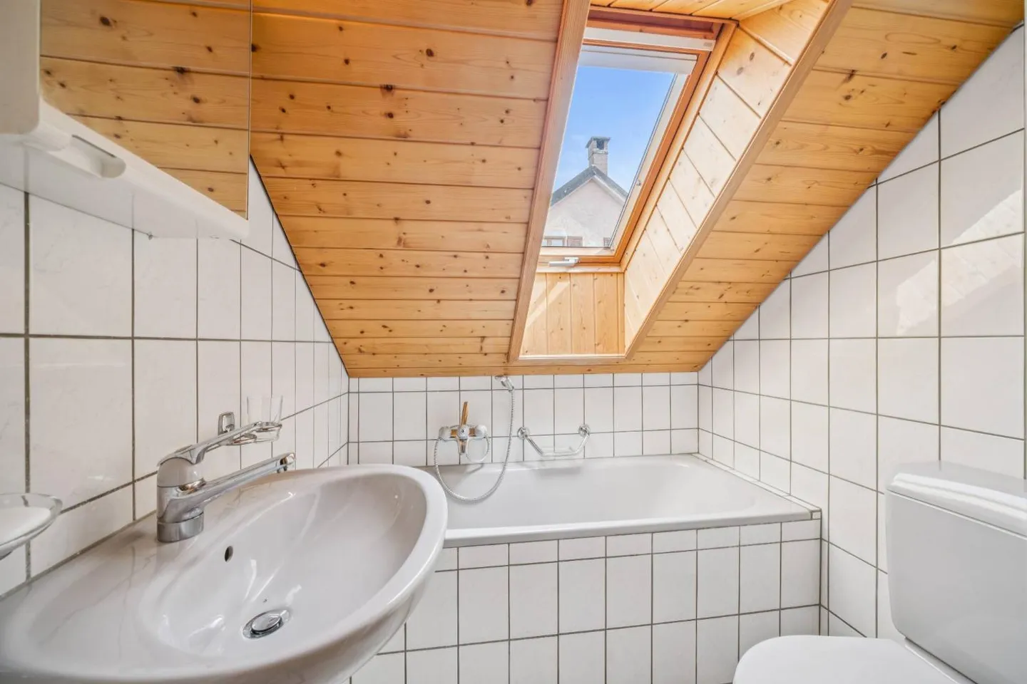 Charmantes Reihenhaus in Fleurier - Foto 7 von 13