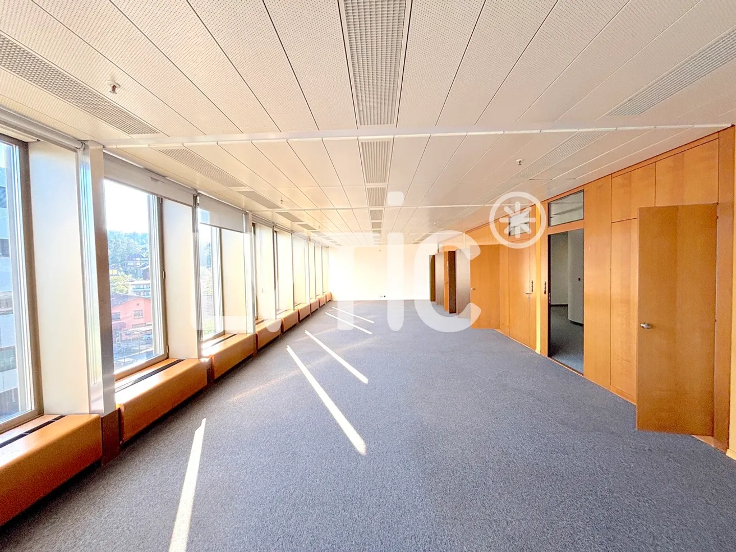 700 m2 offices divisible from 300 m2 for rent in Prilly-Malley - Photo 6 of 9