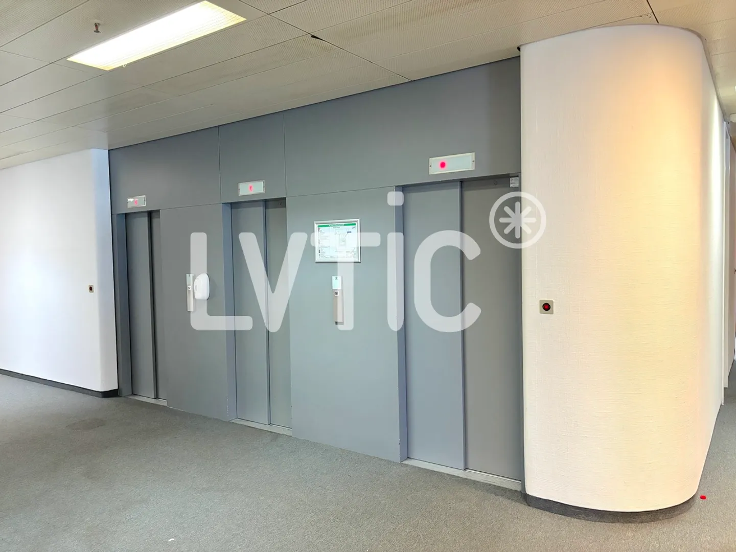 700 m2 offices divisible from 300 m2 for rent in Prilly-Malley - Photo 7 of 9