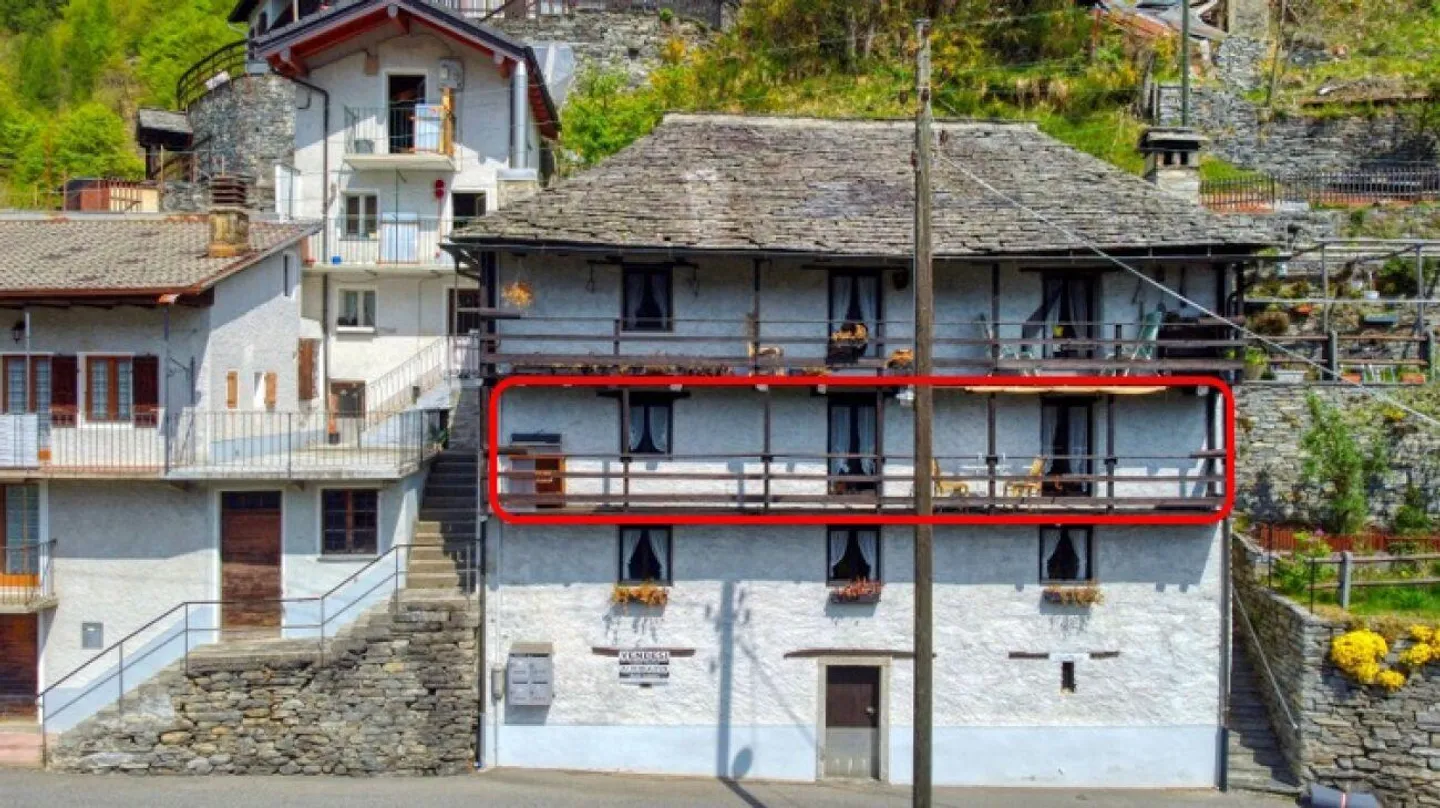 Appartement rénové de 3 ½ pièces, au deuxième étage avec terrasse... - Photo 3 sur 5
