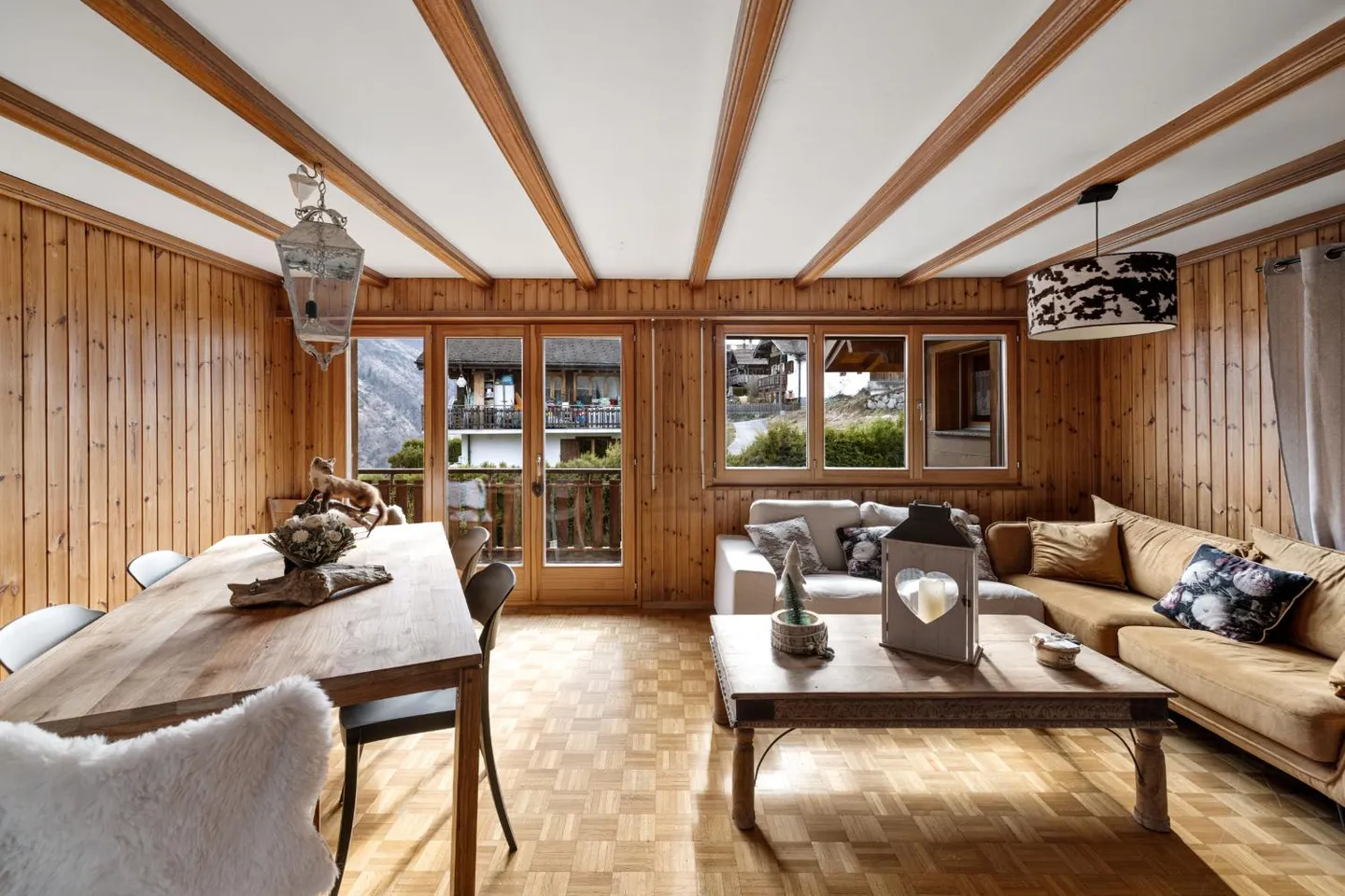 Wunderschöne Wohnung im Chalet-Stil - Foto 2 von 8