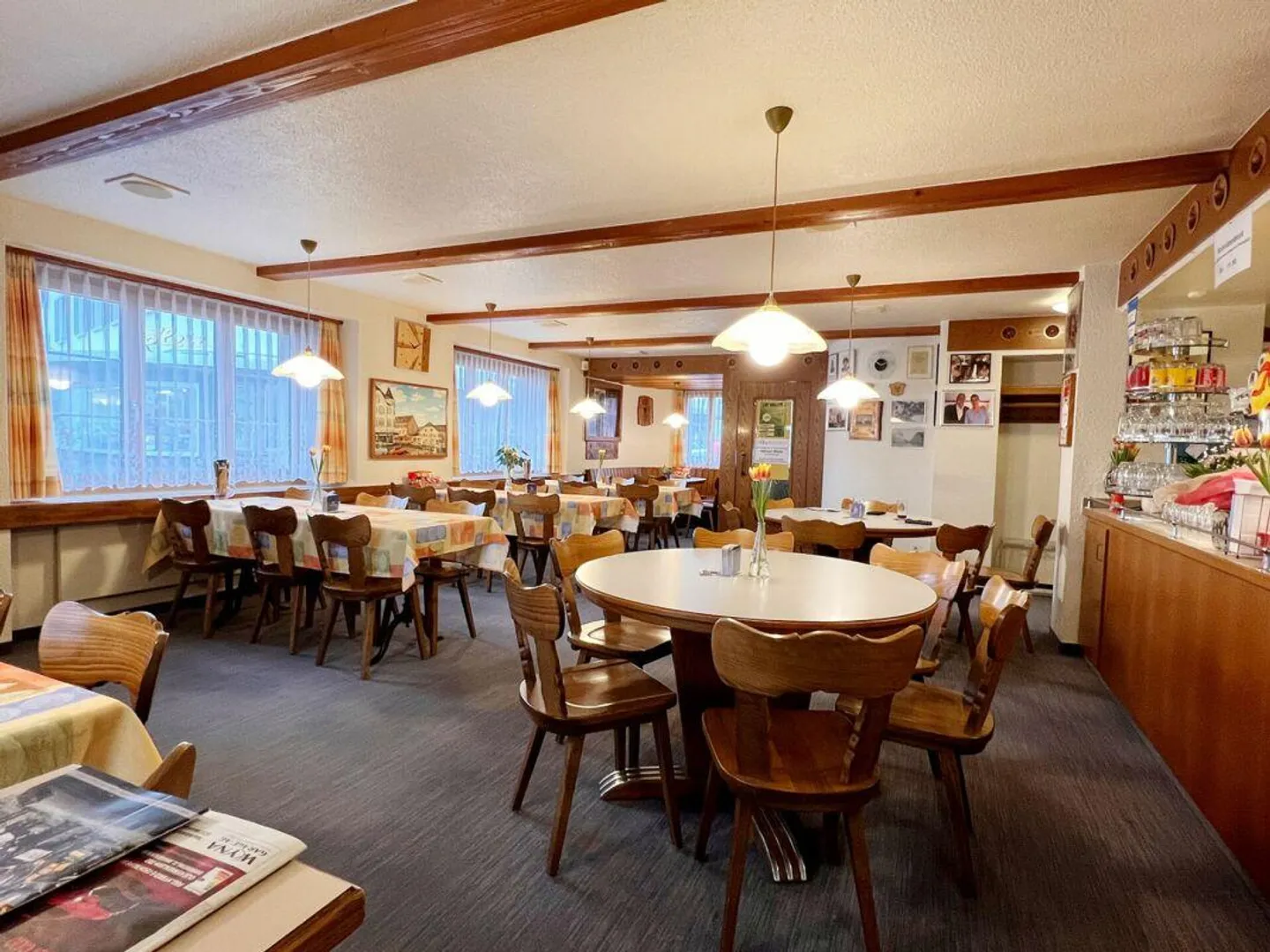 Restaurant Central with Apartment and Garage - Photo 5 of 30