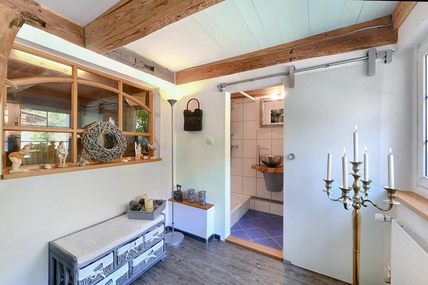 5.5-Room Farmhouse Half Above the Fog with a Wide View - Photo 2 of 21
