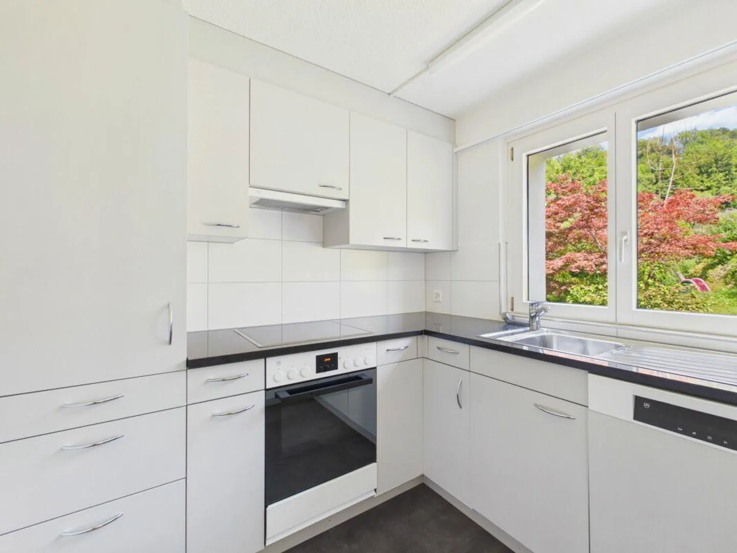 Renovierte Wohnung mit Sitzplatz - Foto 1 von 9
