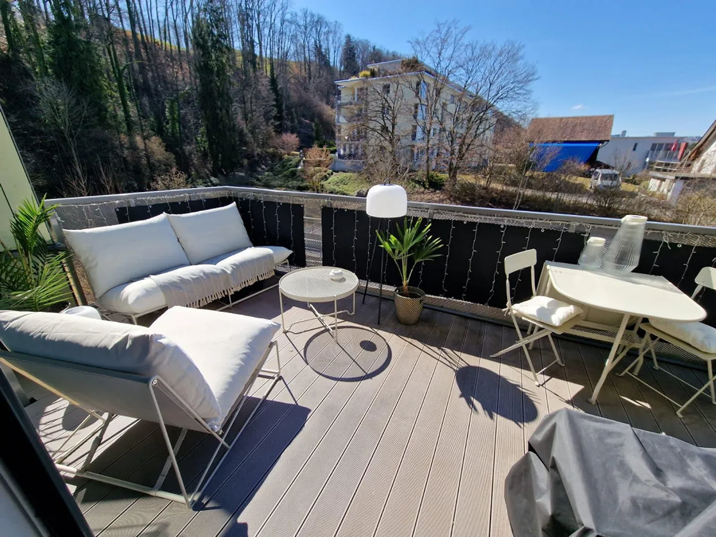 Appartamento di 4.5 locali con vista sulla foresta a Freienbach - Foto 11 di 14