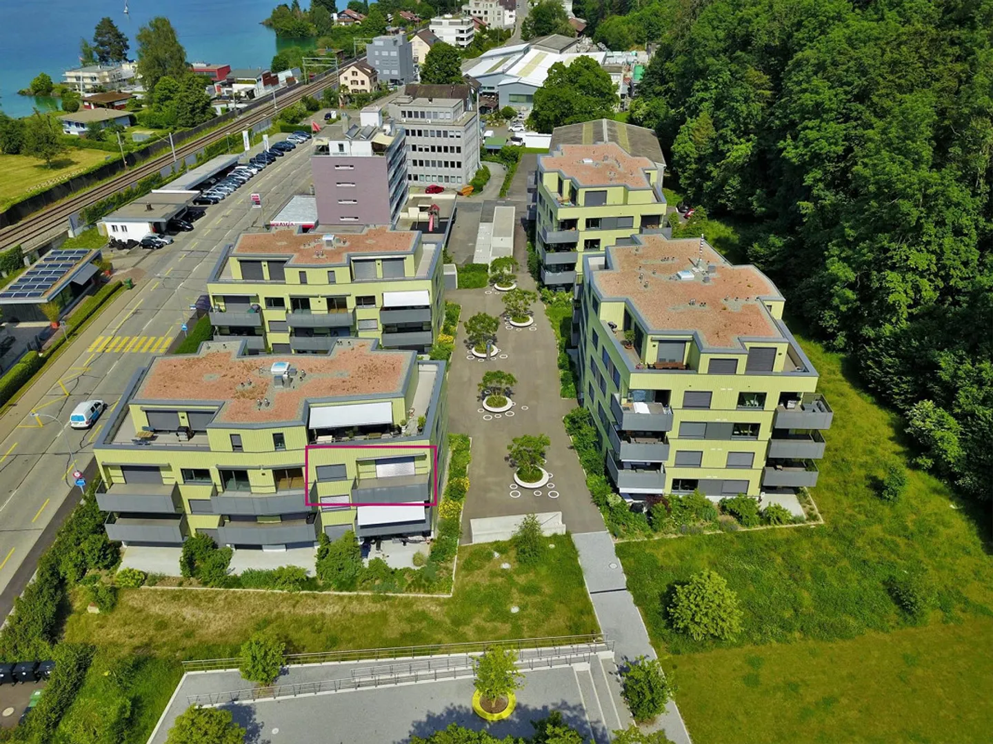 Appartamento di 4.5 locali con vista sulla foresta a Freienbach - Foto 14 di 14